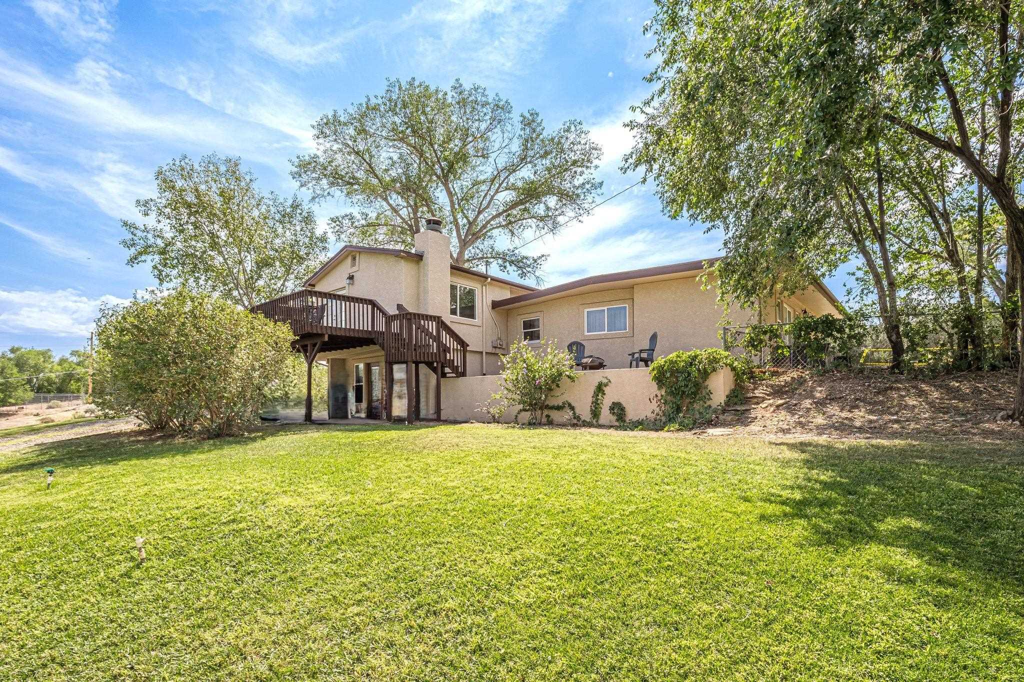 302 Country Club Park Road Property Photo 1