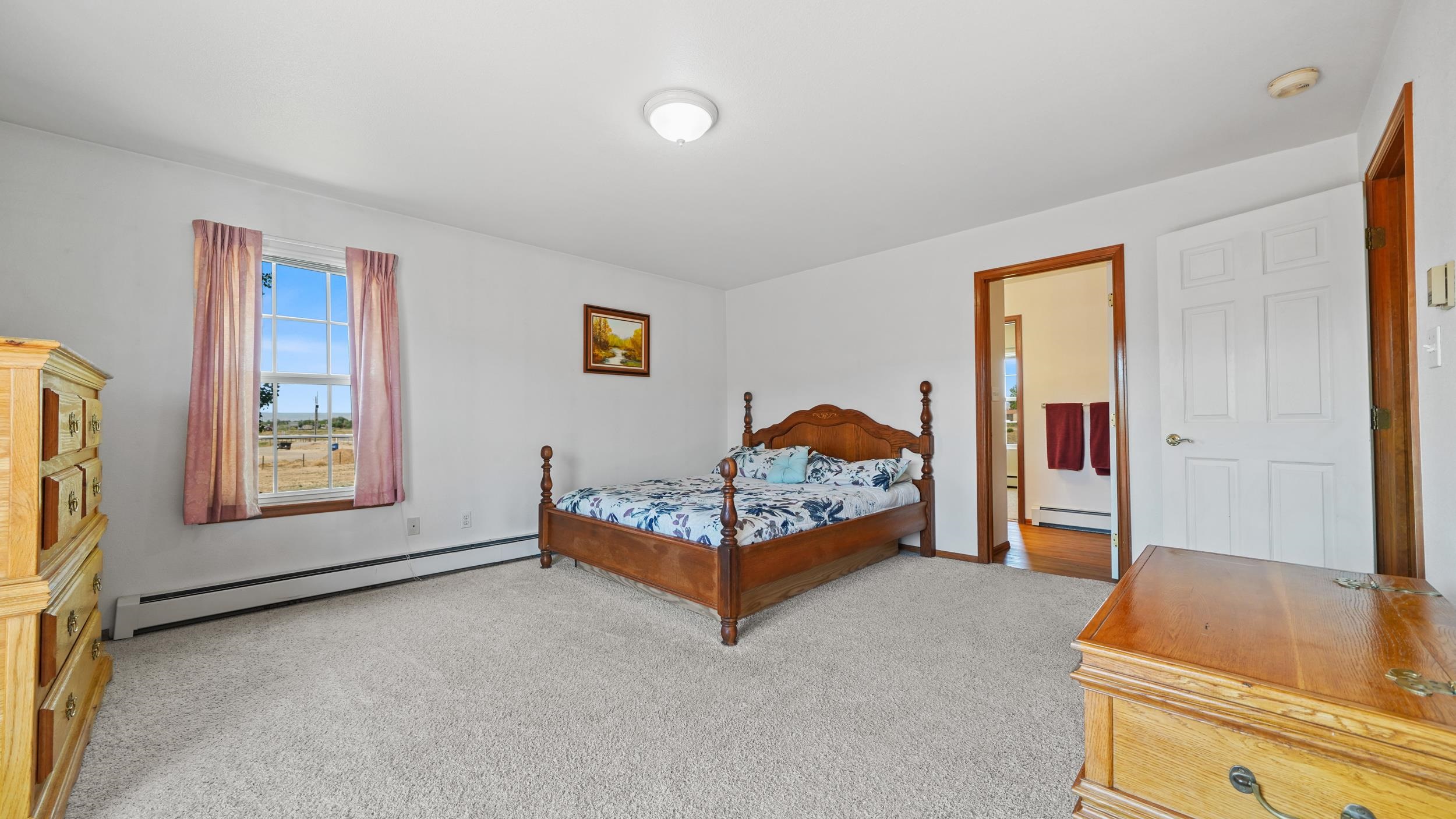 990 Kaley Street Property Photo 14