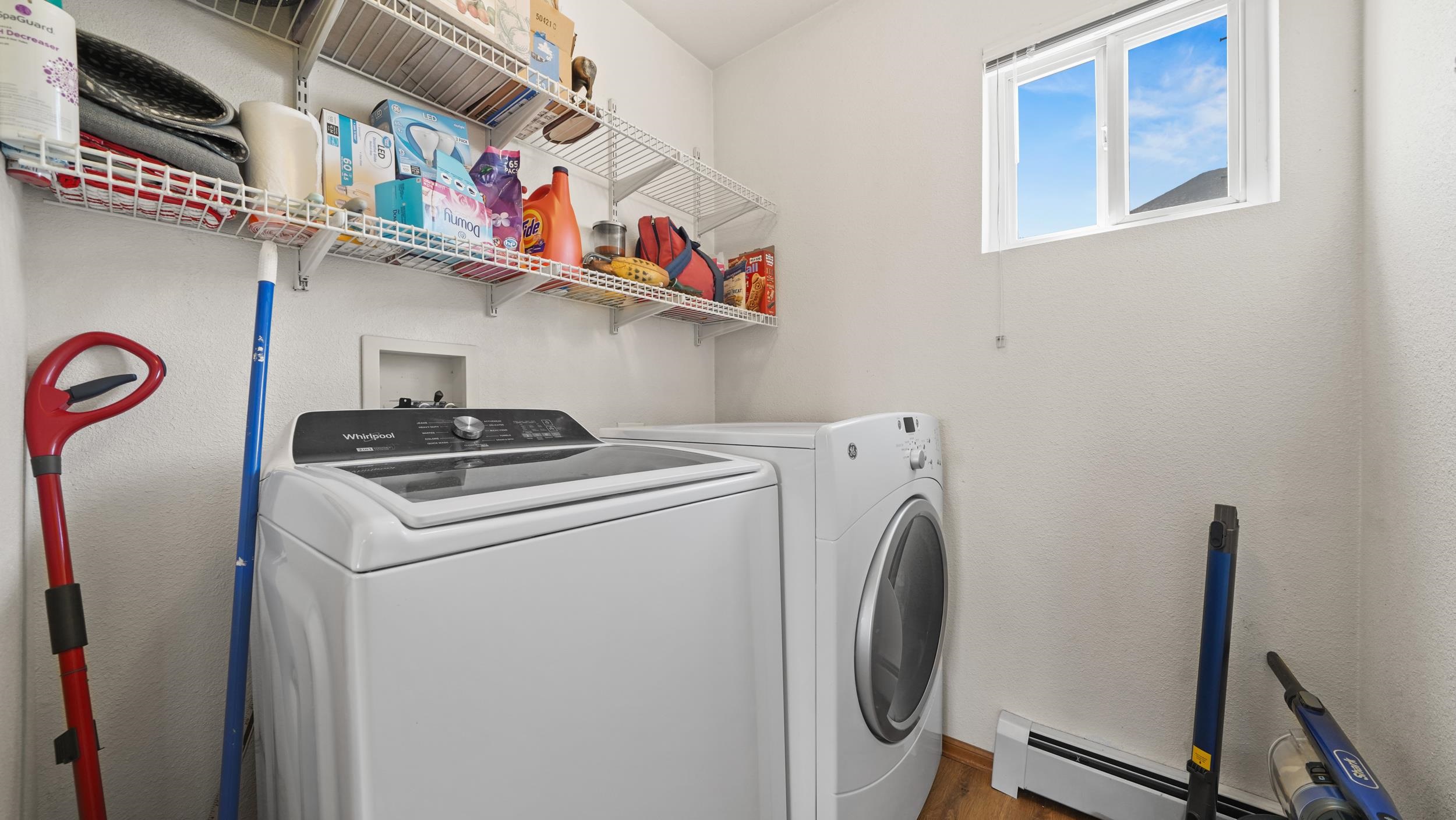 990 Kaley Street Property Photo 23