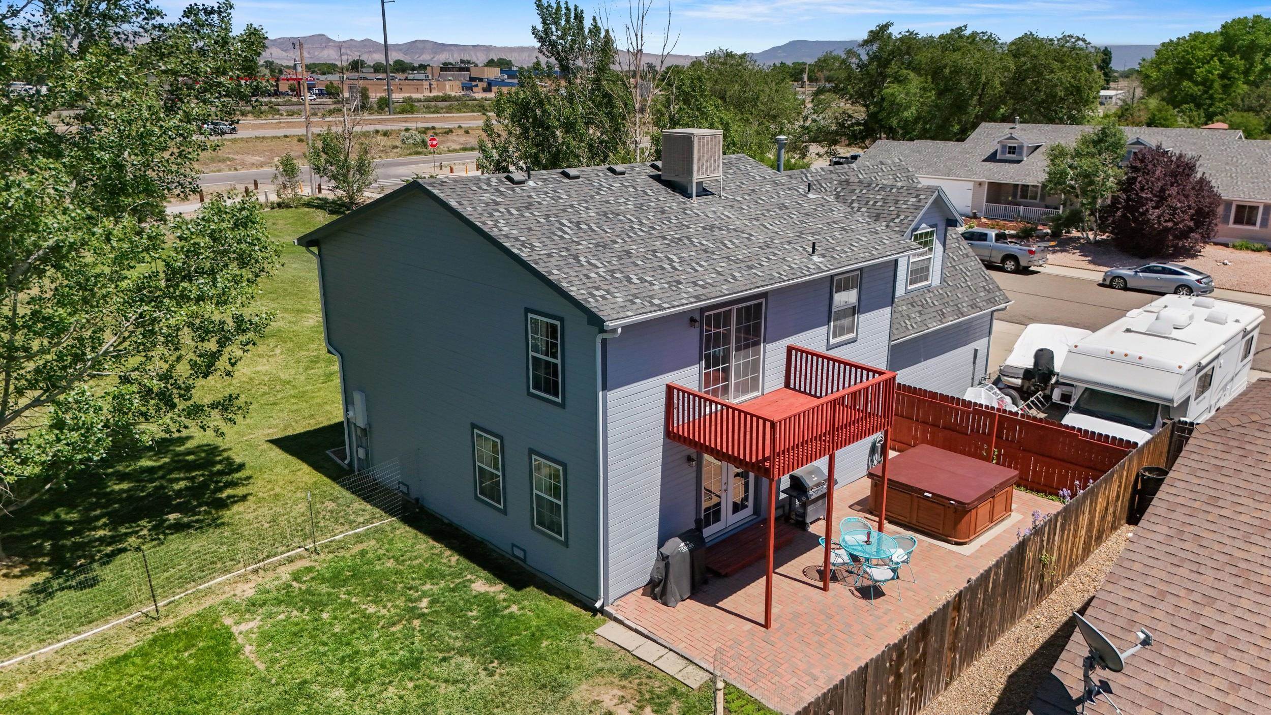 990 Kaley Street Property Photo 27