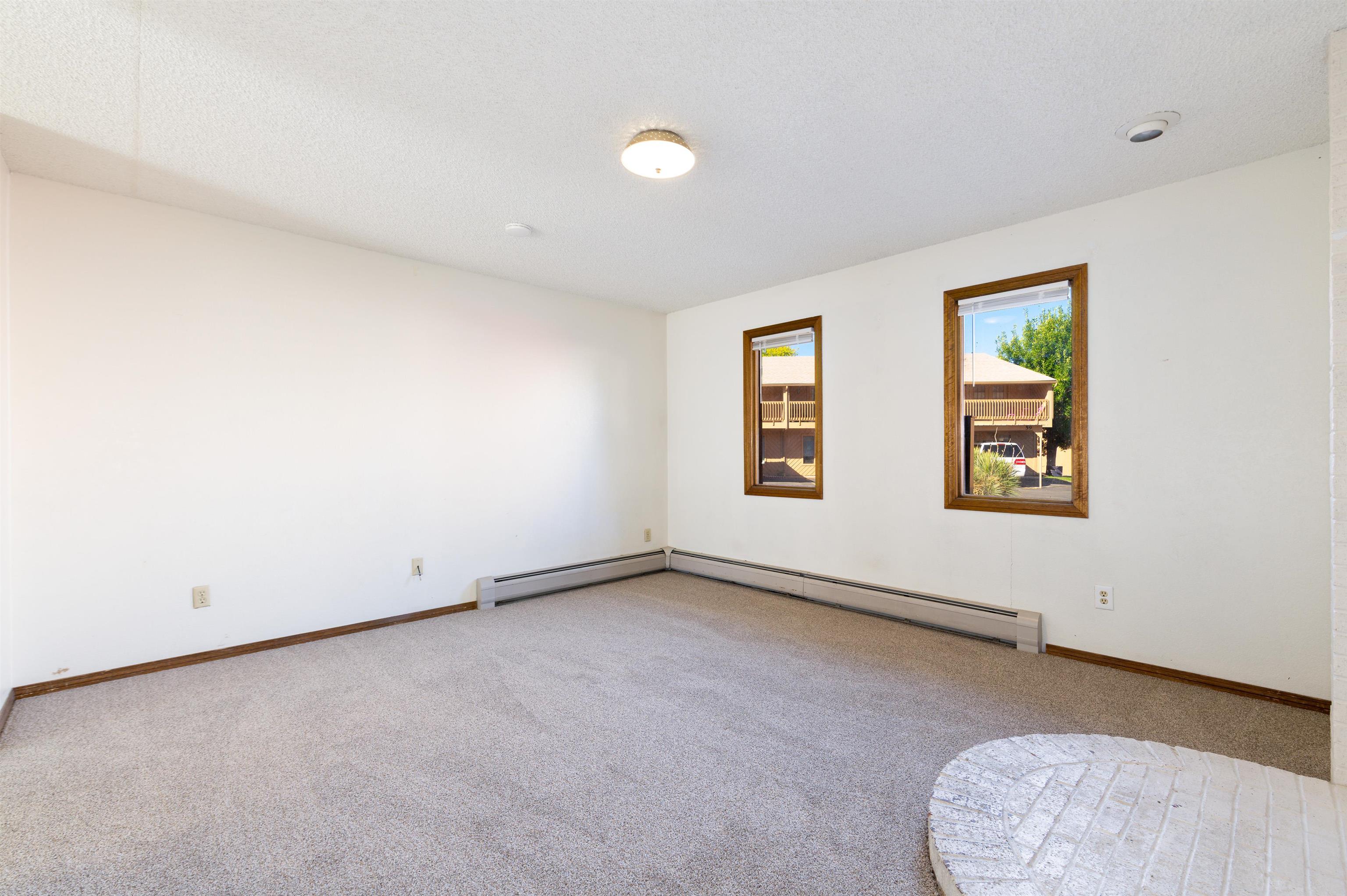 575 28 1/2 Road Property Photo 2
