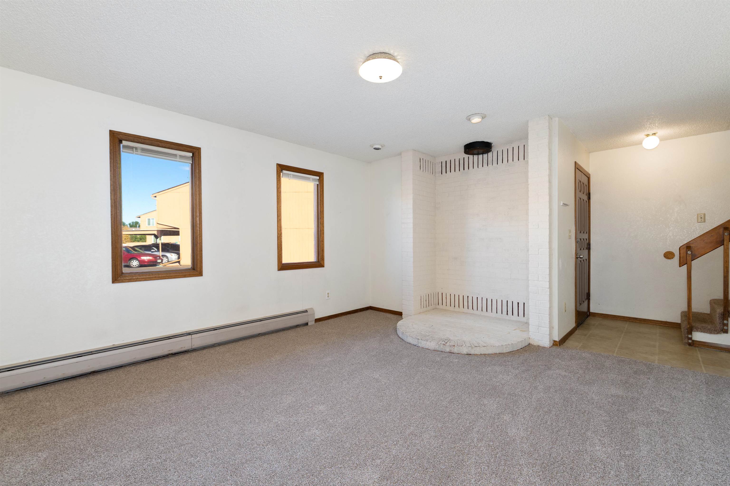 575 28 1/2 Road Property Photo 4