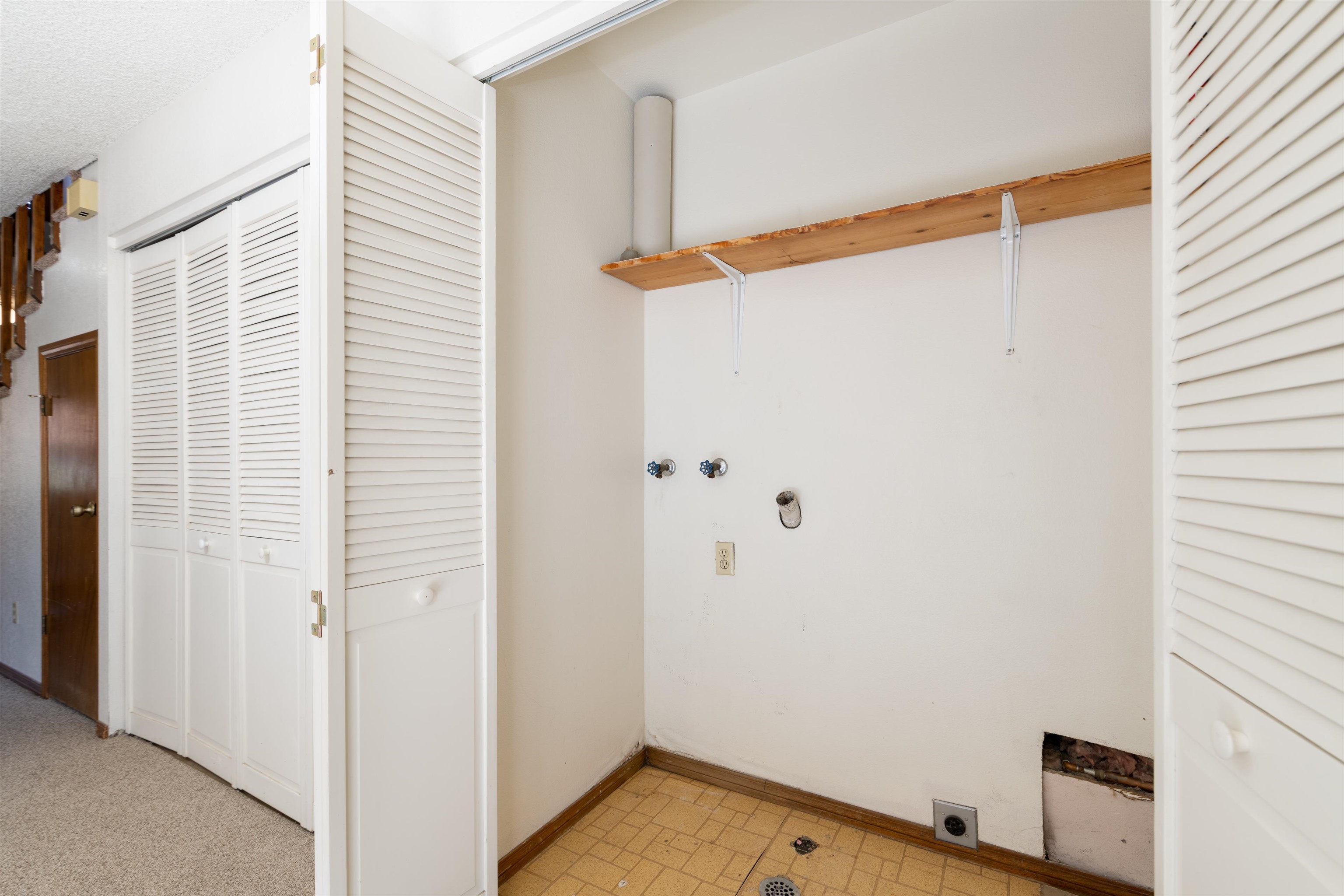 575 28 1/2 Road Property Photo 10