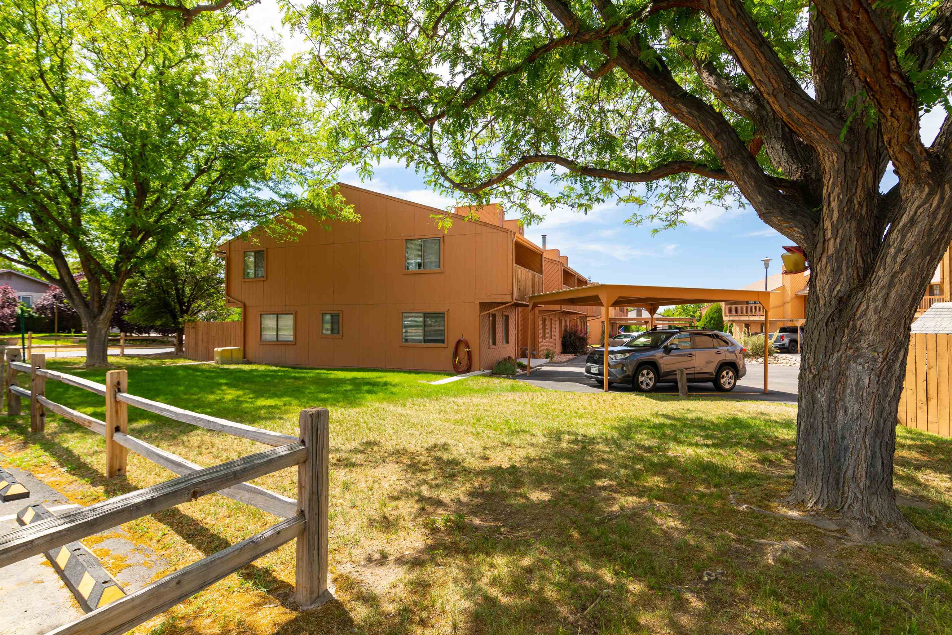 575 28 1/2 Road Property Photo 25