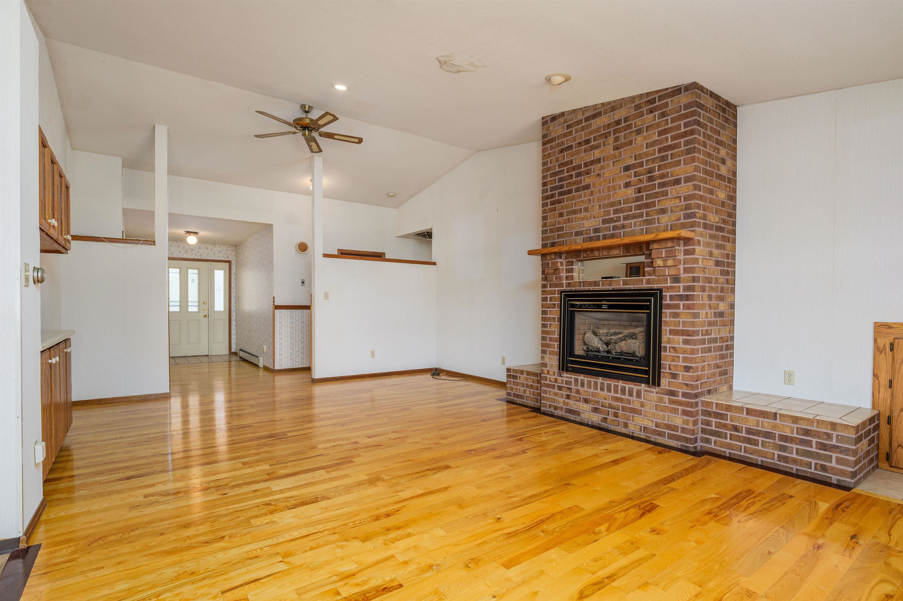 444 E Scenic Drive Property Photo 8