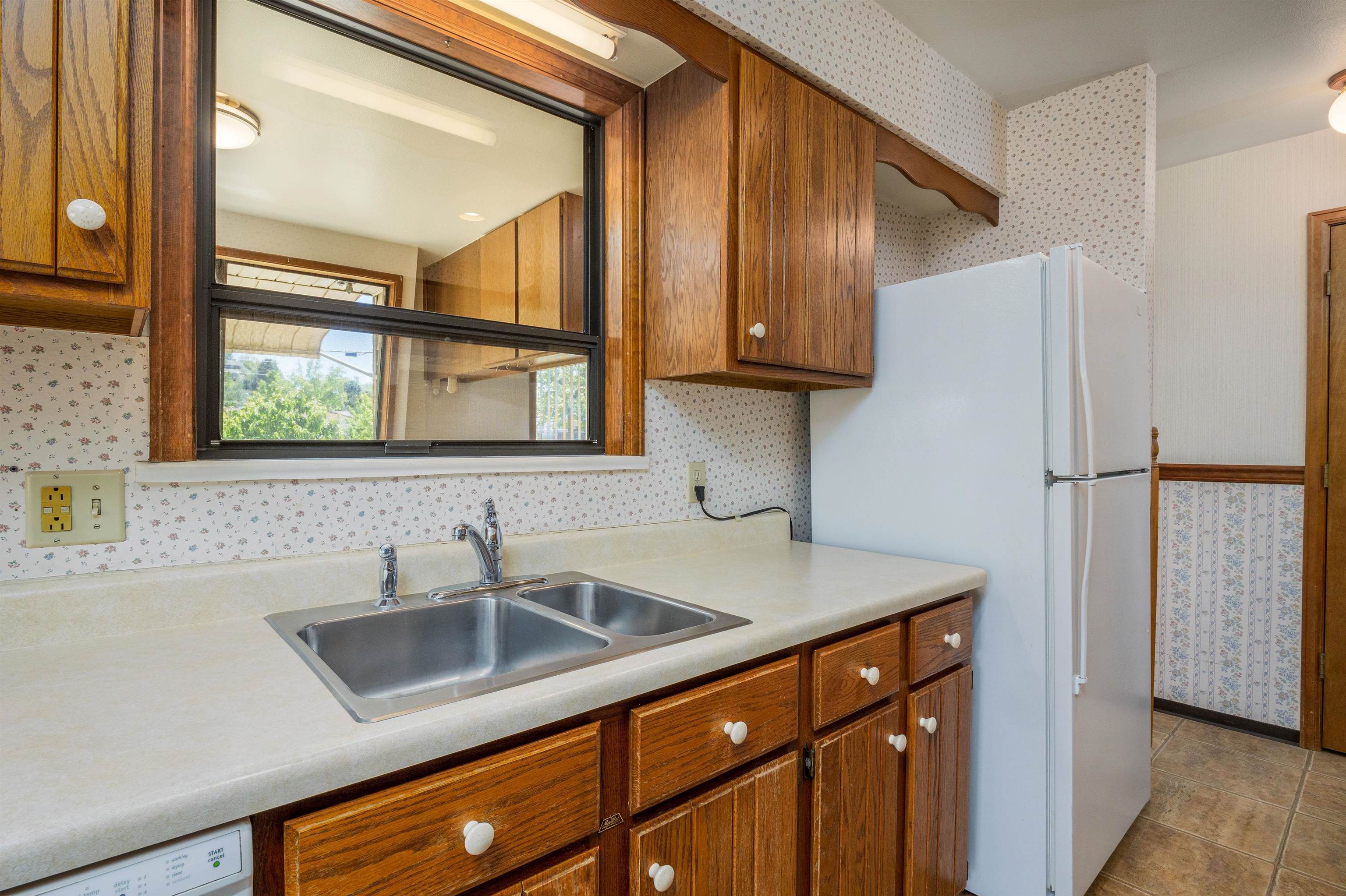 444 E Scenic Drive Property Photo 13