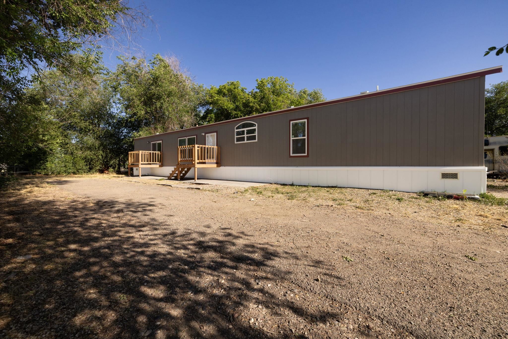 551 E View Drive