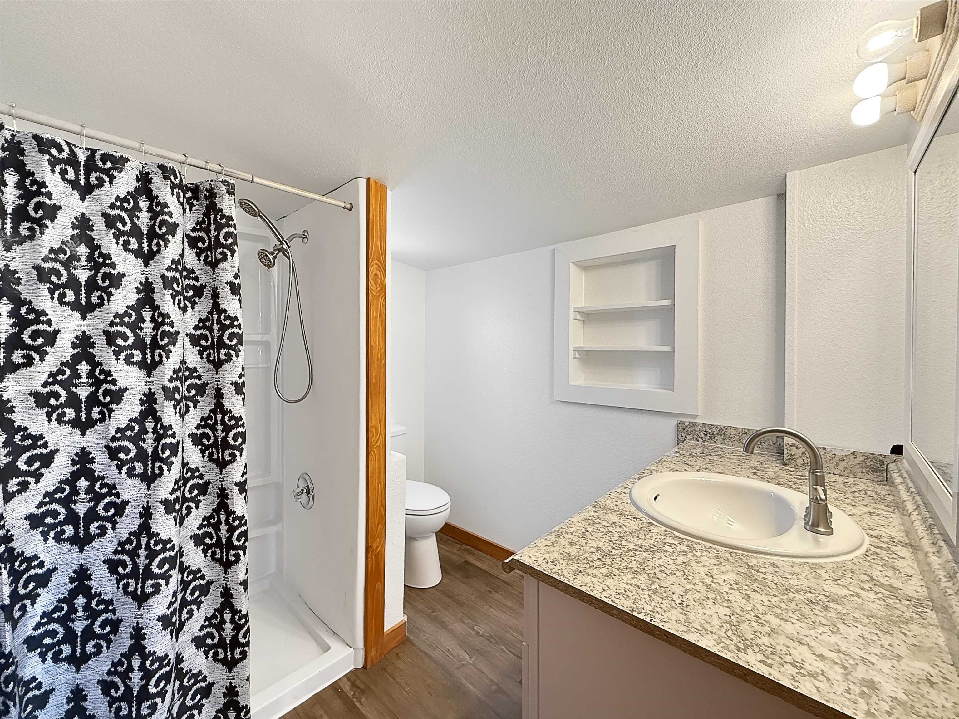 1246 Meeker Street Property Photo 16