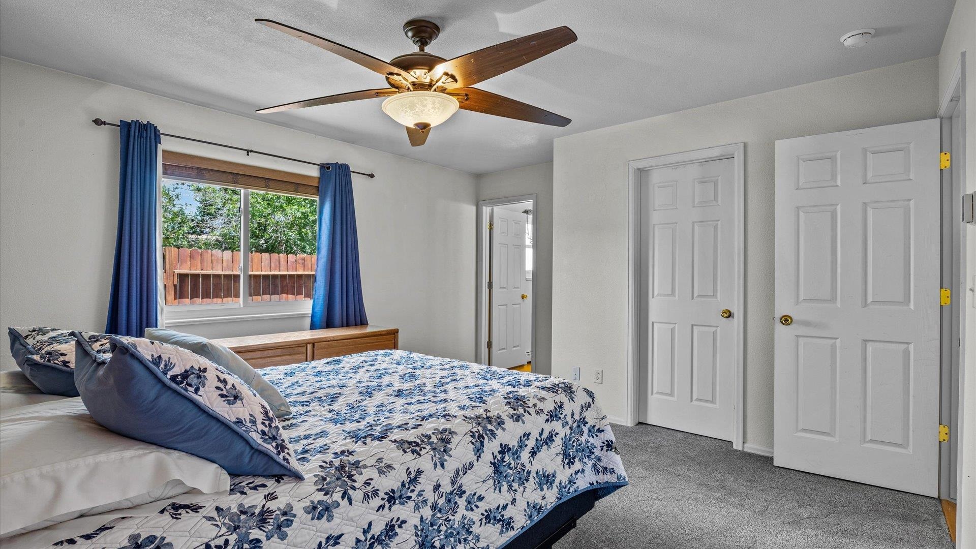 568 1/2 Villa Street Property Photo 8