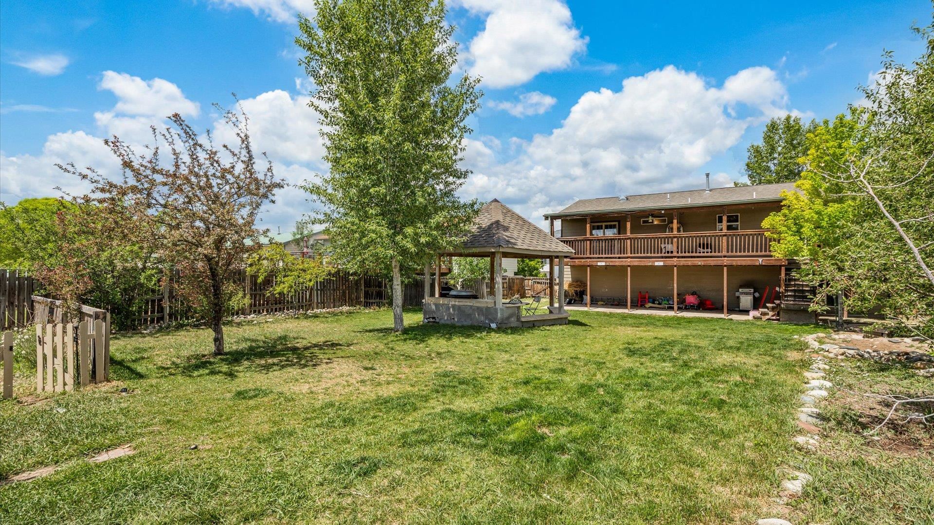 2460 Meadow Circle Property Photo 24