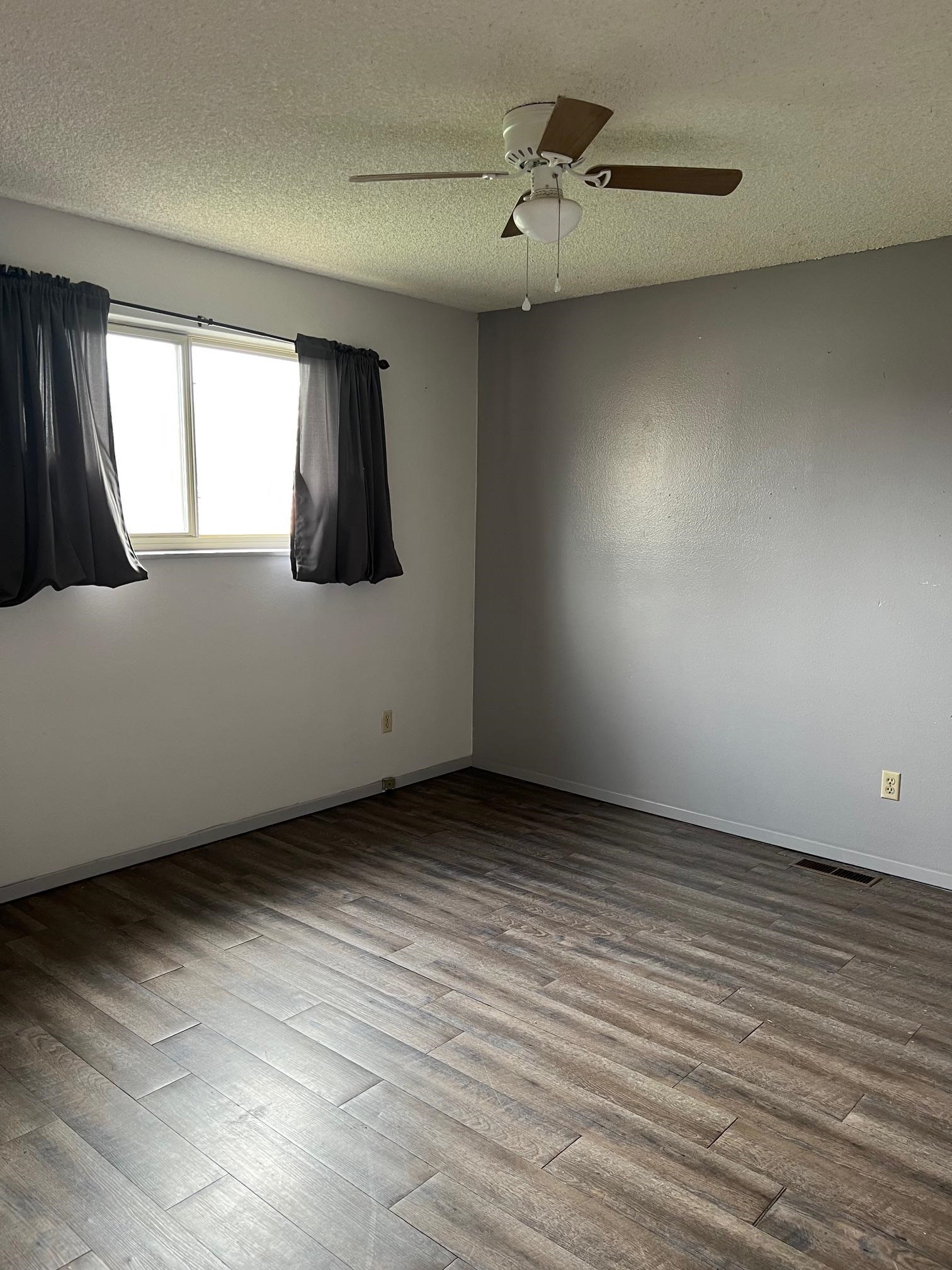 878 Hill Street Property Photo 11