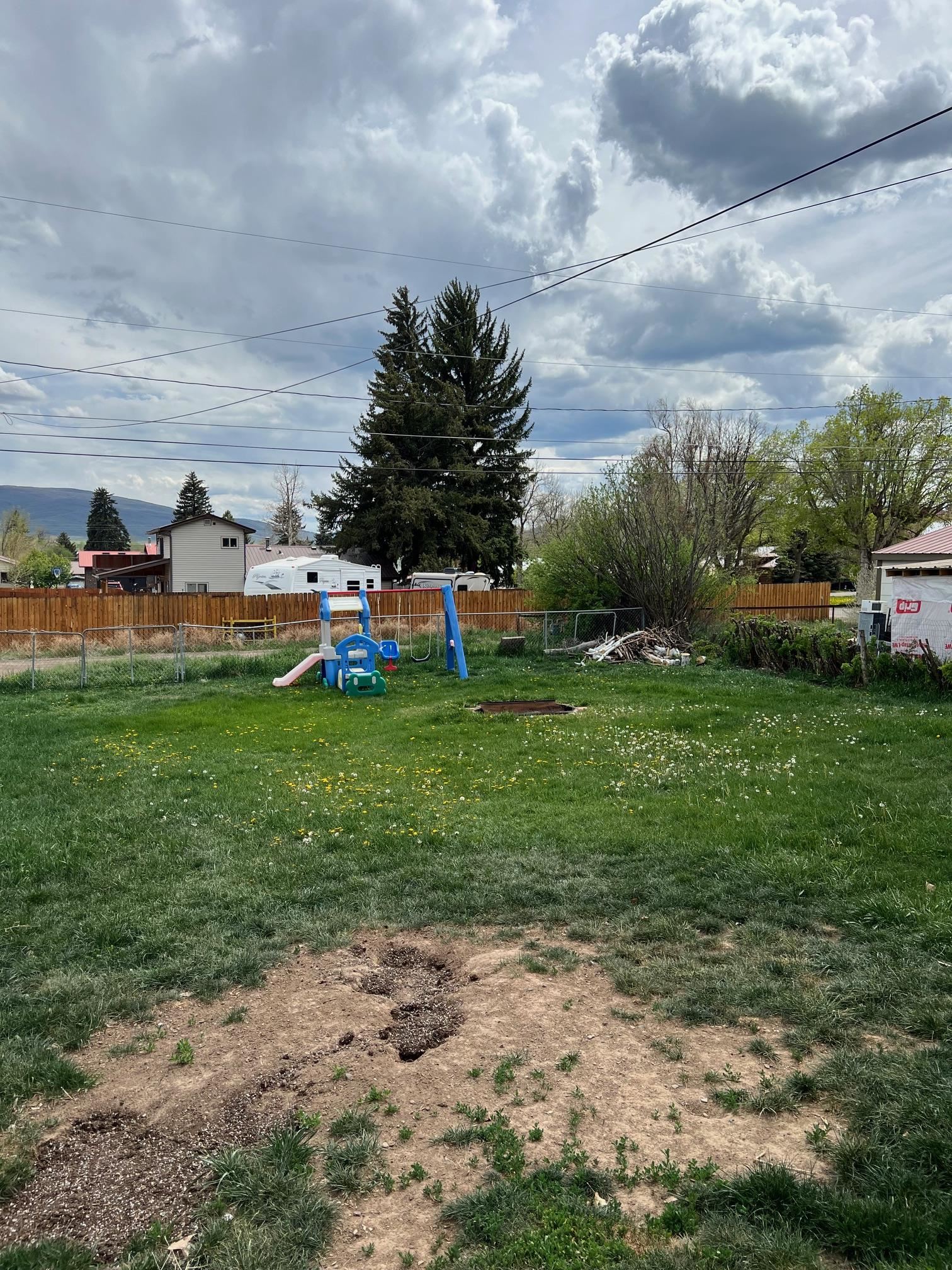 878 Hill Street Property Photo 12