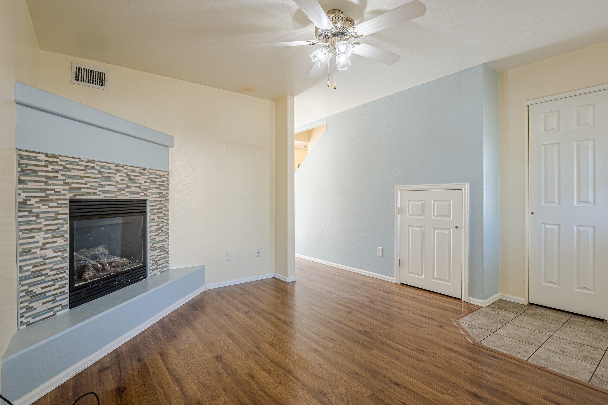 672 Pleasant Court Property Photo 3