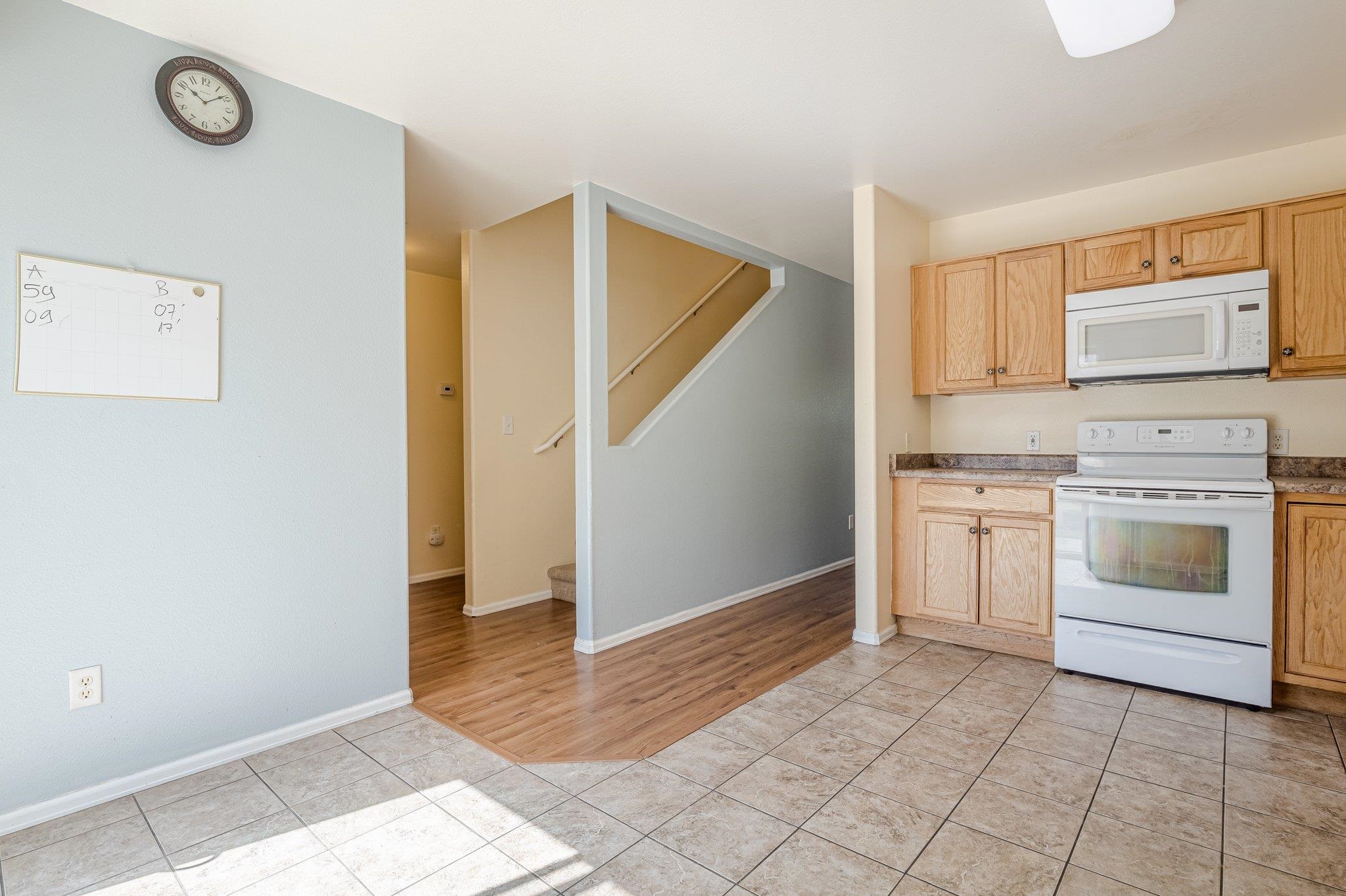 672 Pleasant Court Property Photo 6