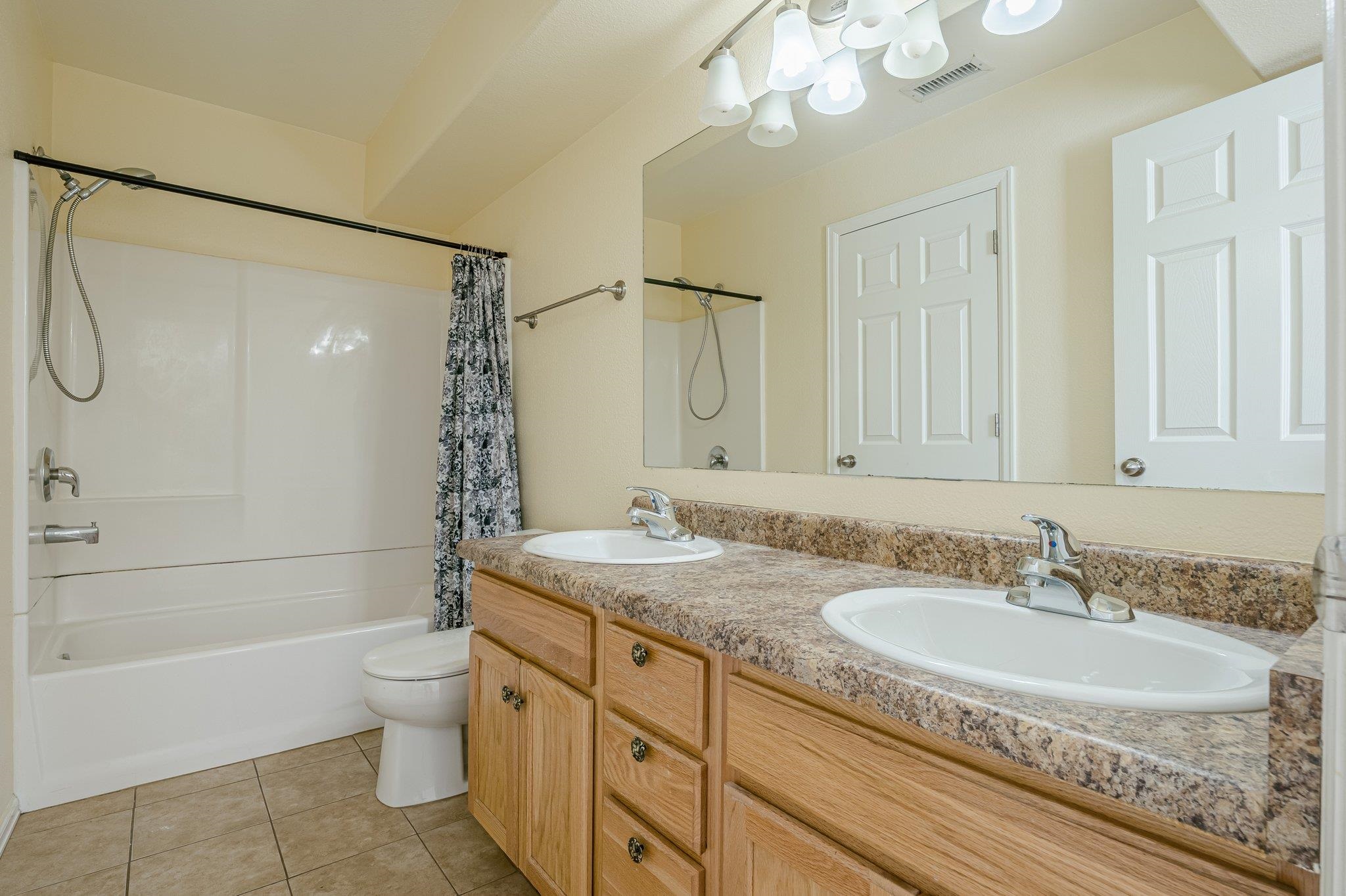 672 Pleasant Court Property Photo 10