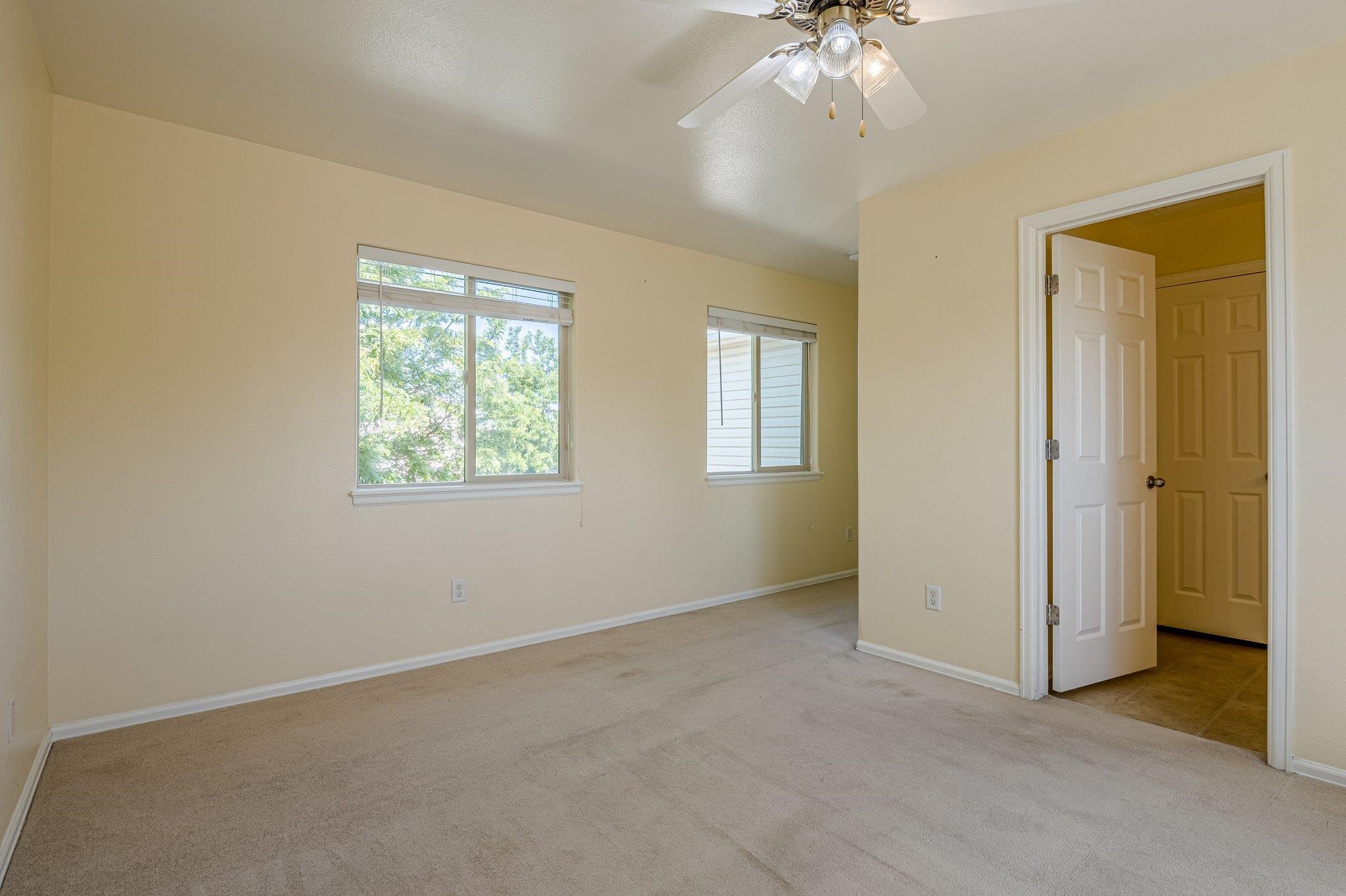 672 Pleasant Court Property Photo 12