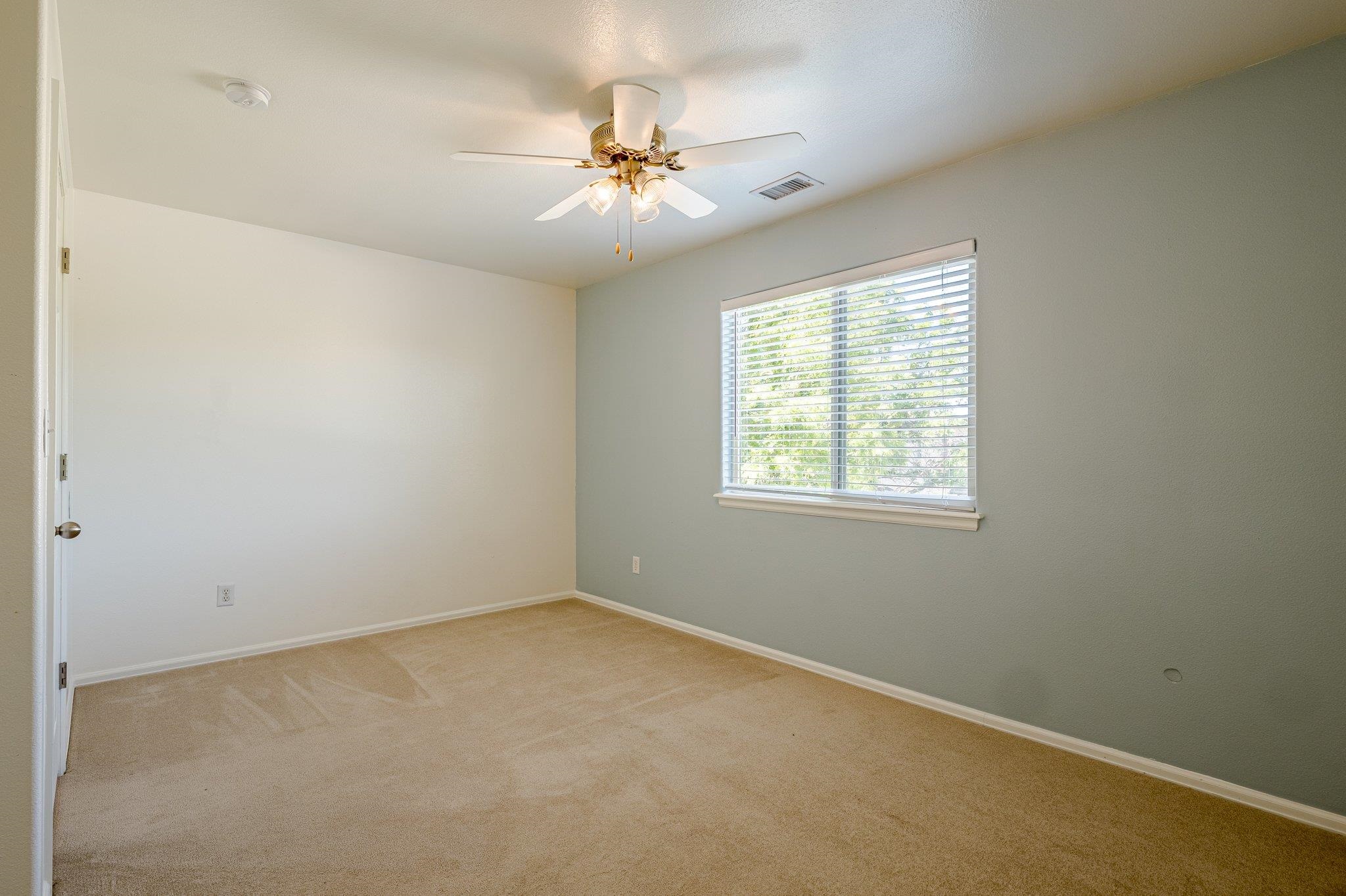 672 Pleasant Court Property Photo 16