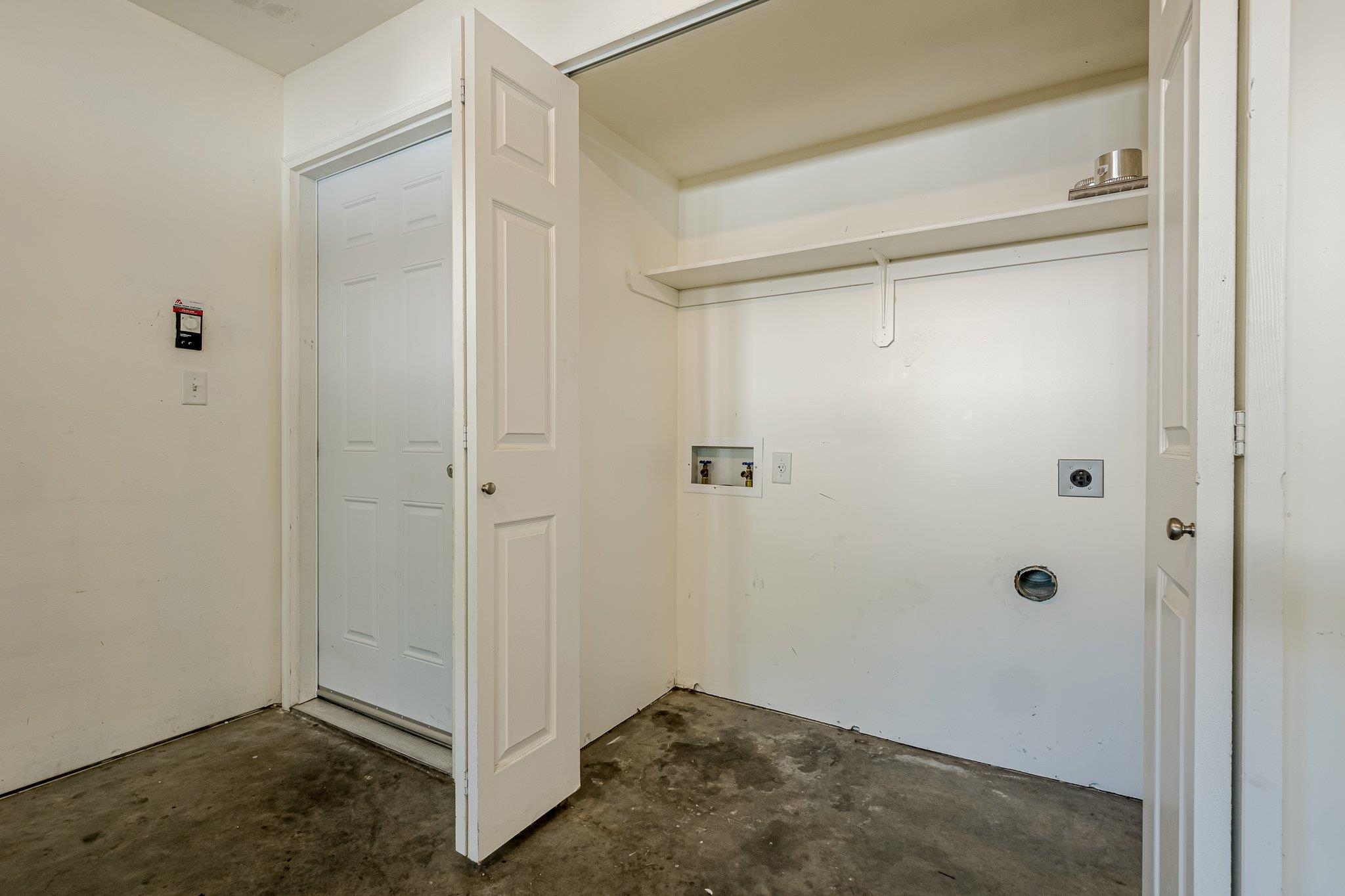 672 Pleasant Court Property Photo 24