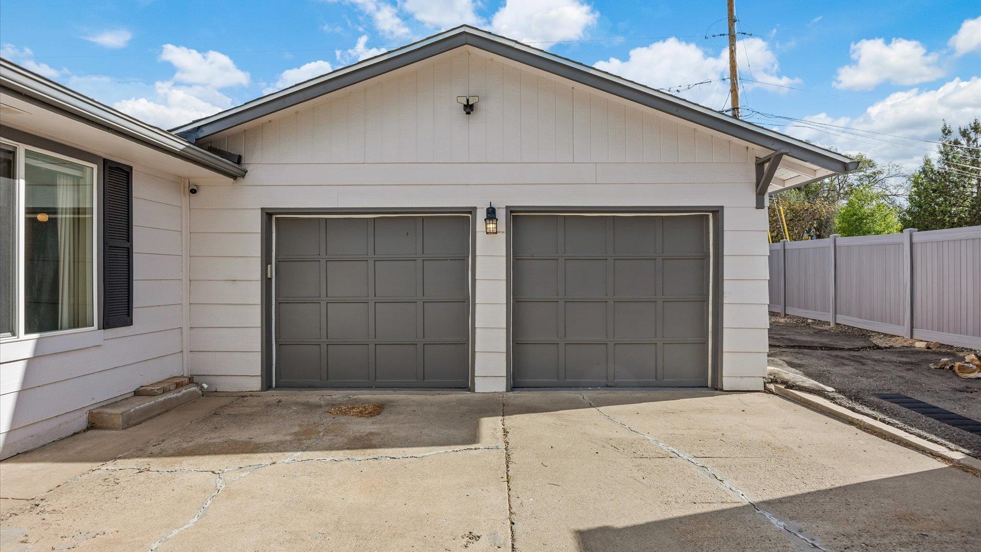 2387 Broadway Property Photo 2