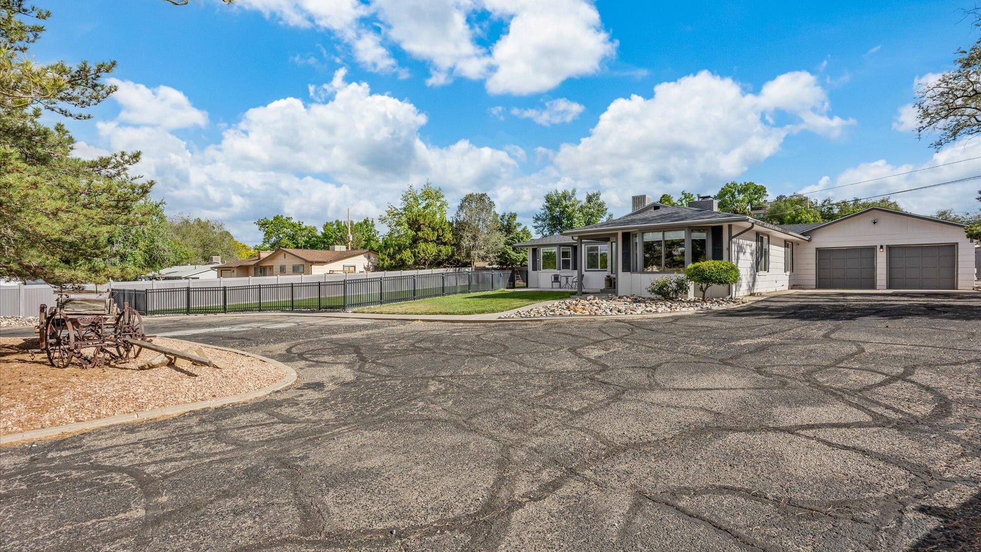2387 Broadway Property Photo 7
