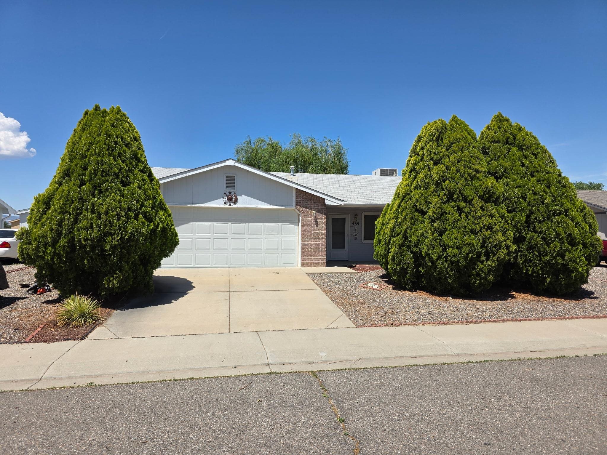 469 Seckel Street Property Photo 1