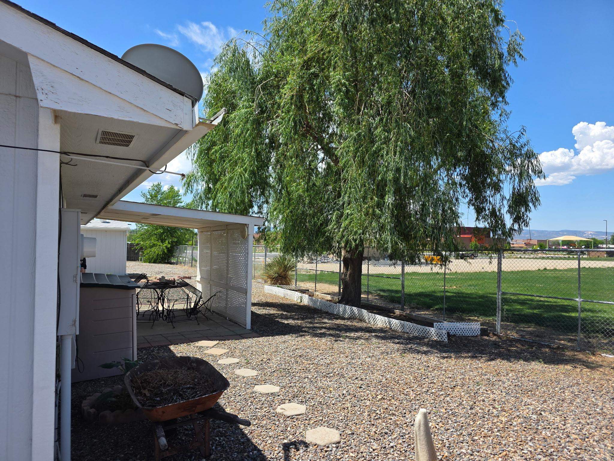 469 Seckel Street Property Photo 2
