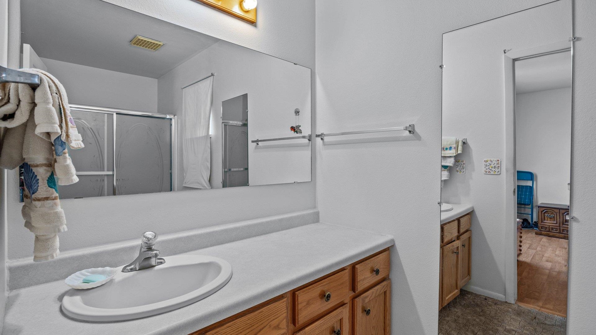 469 Seckel Street Property Photo 15