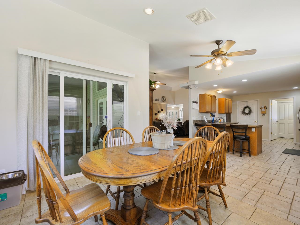 219 Mansfield Court Property Photo 8