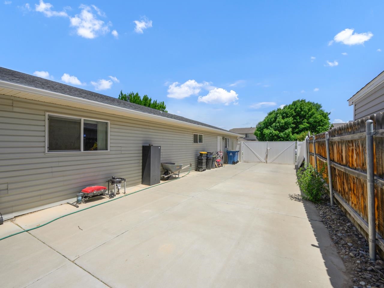219 Mansfield Court Property Photo 31