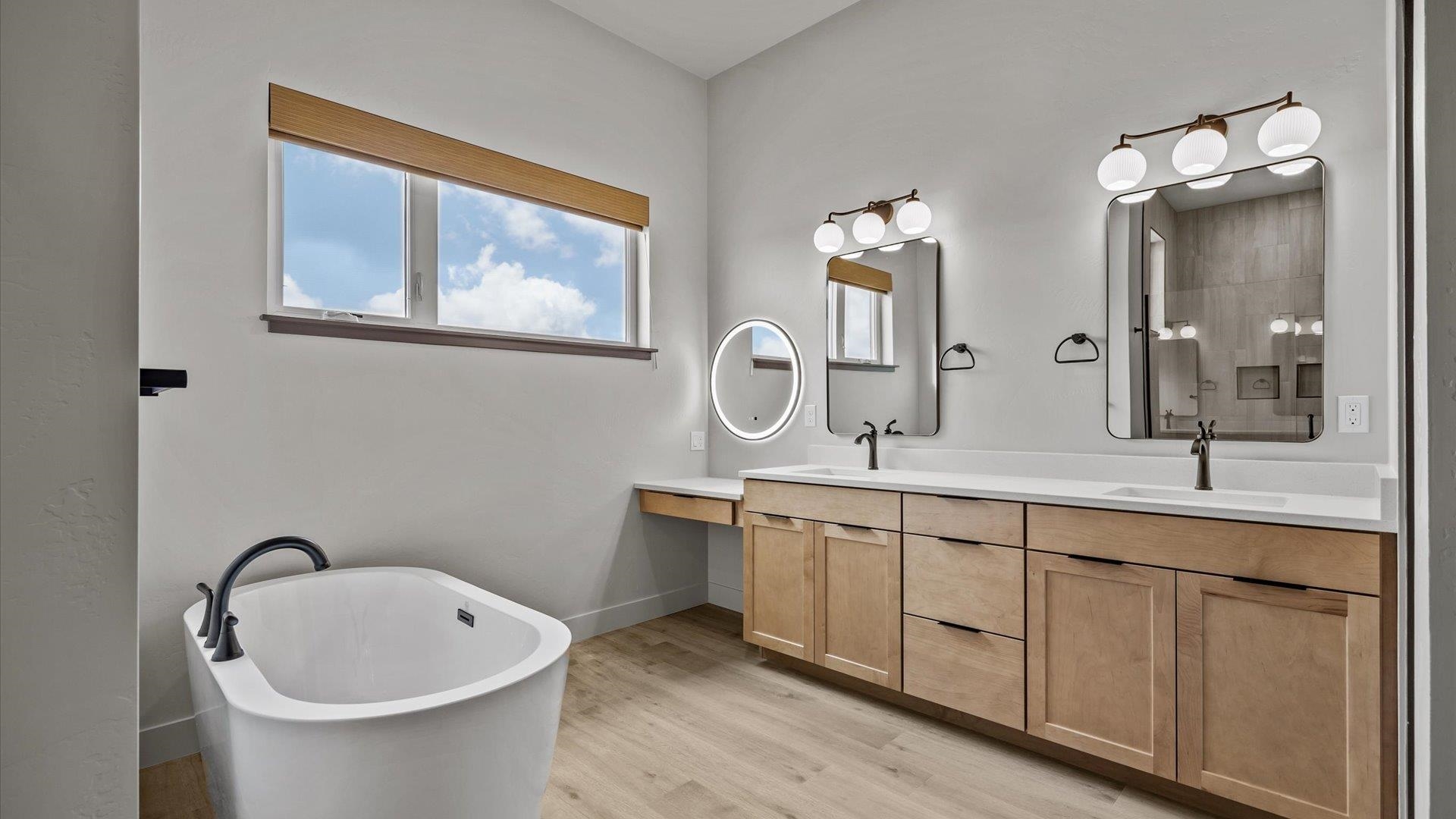 392 W Ridges Boulevard Property Photo 22