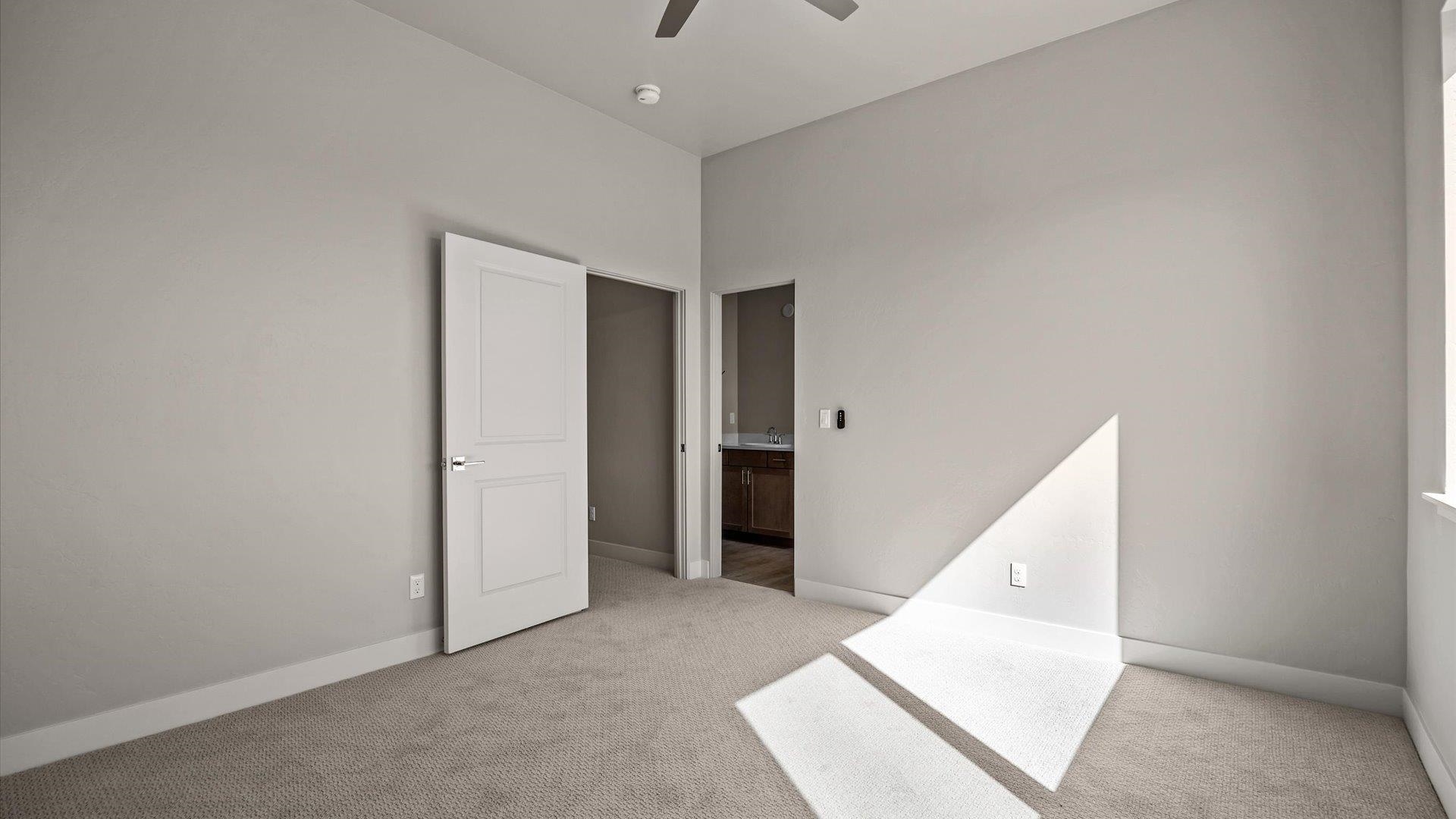 392 W Ridges Boulevard Property Photo 23