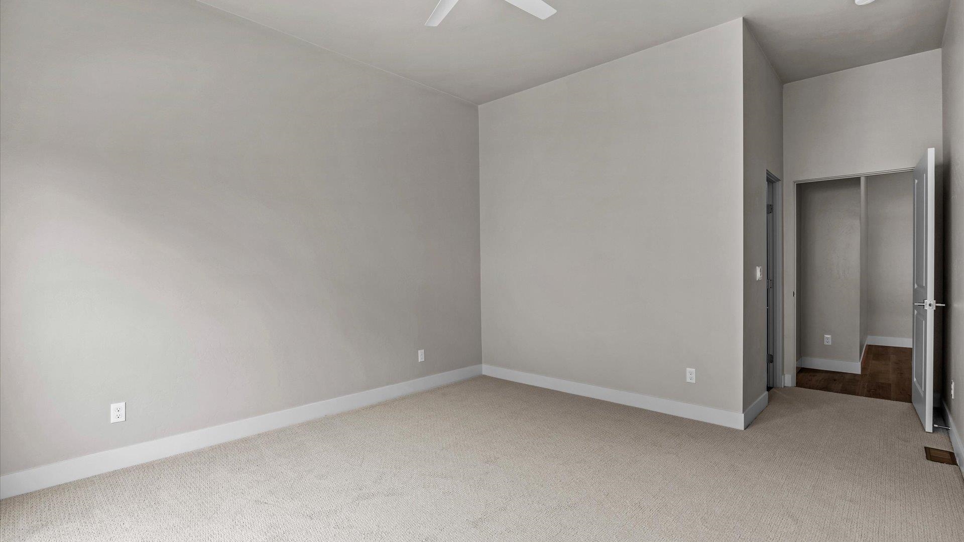 392 W Ridges Boulevard Property Photo 20