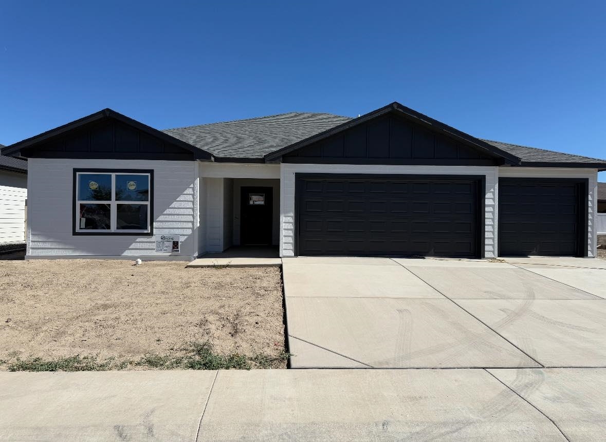 420 Pear Lane Property Photo 1