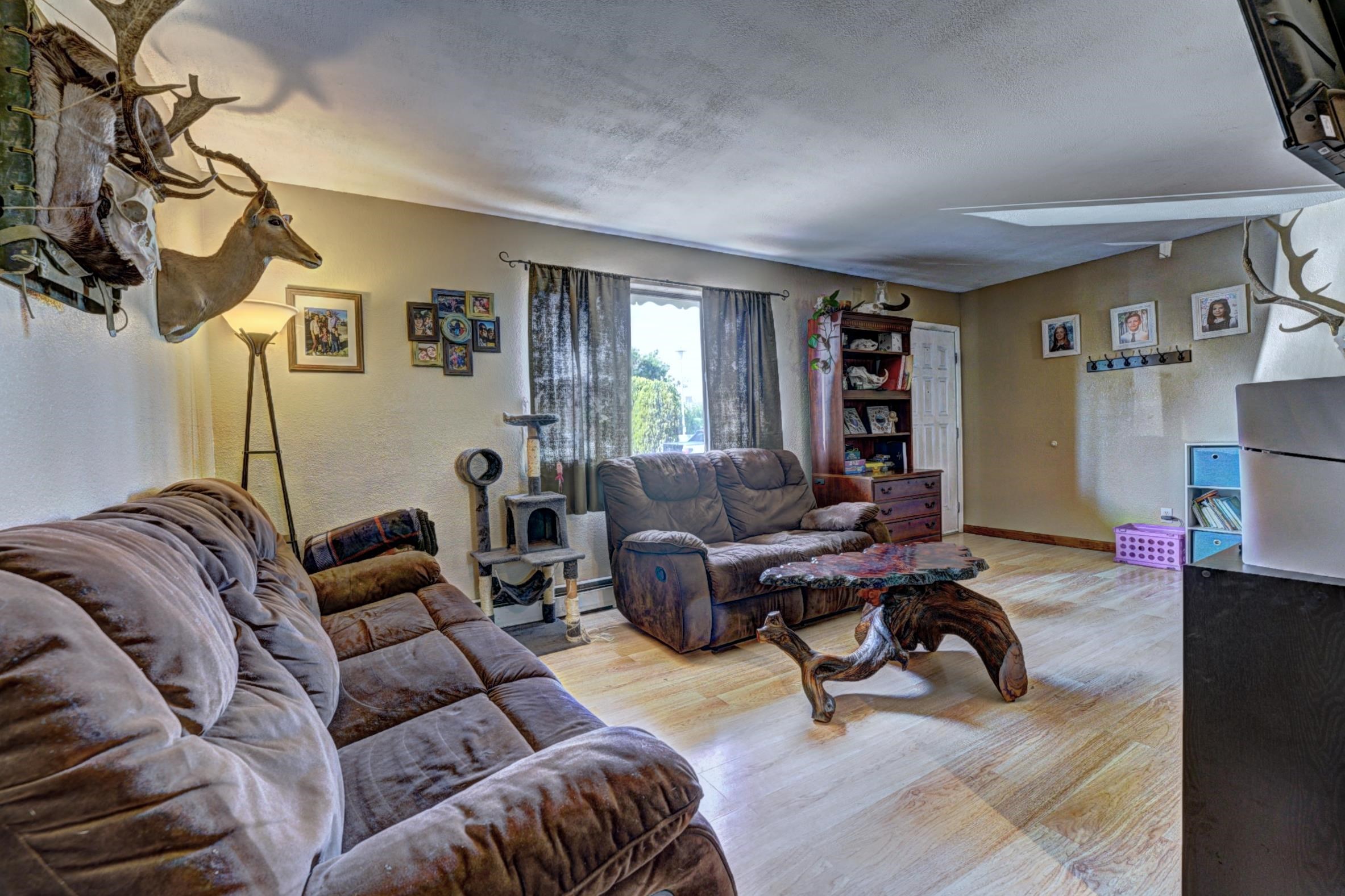 3044 1/2 Shawnee Place Property Photo 3