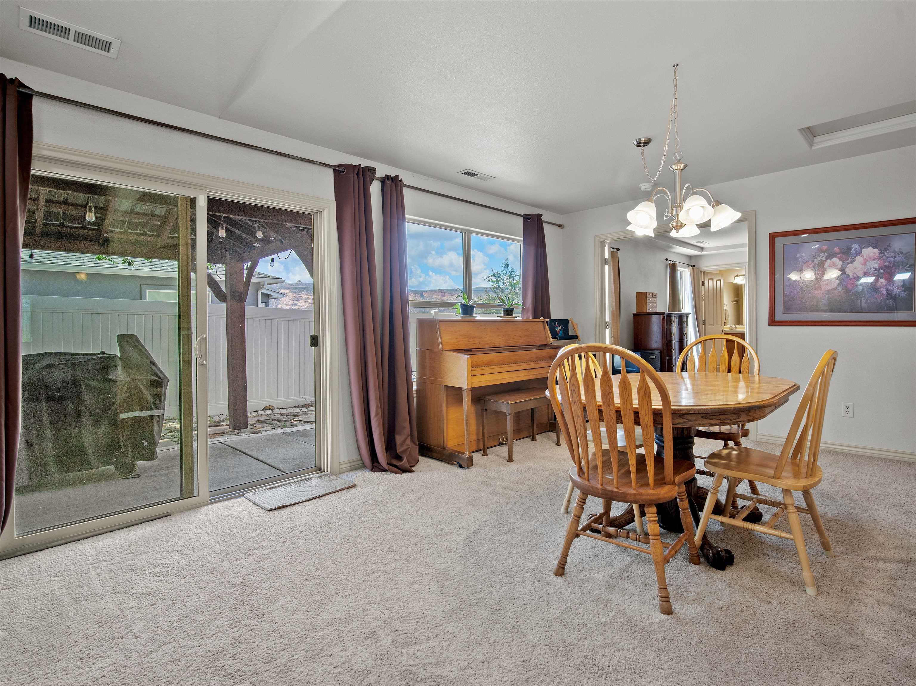 908 Kaley Street Property Photo 15