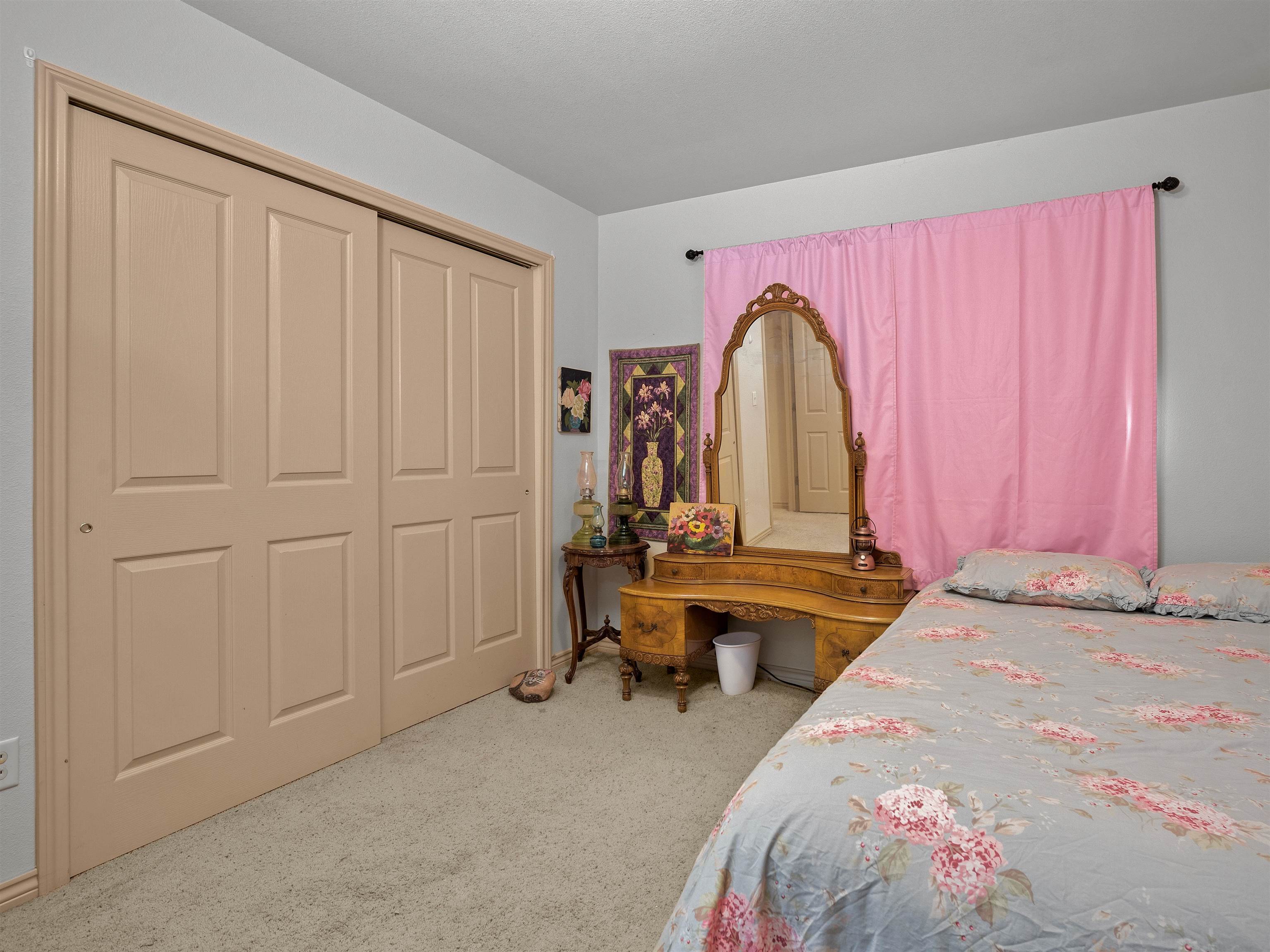 908 Kaley Street Property Photo 21