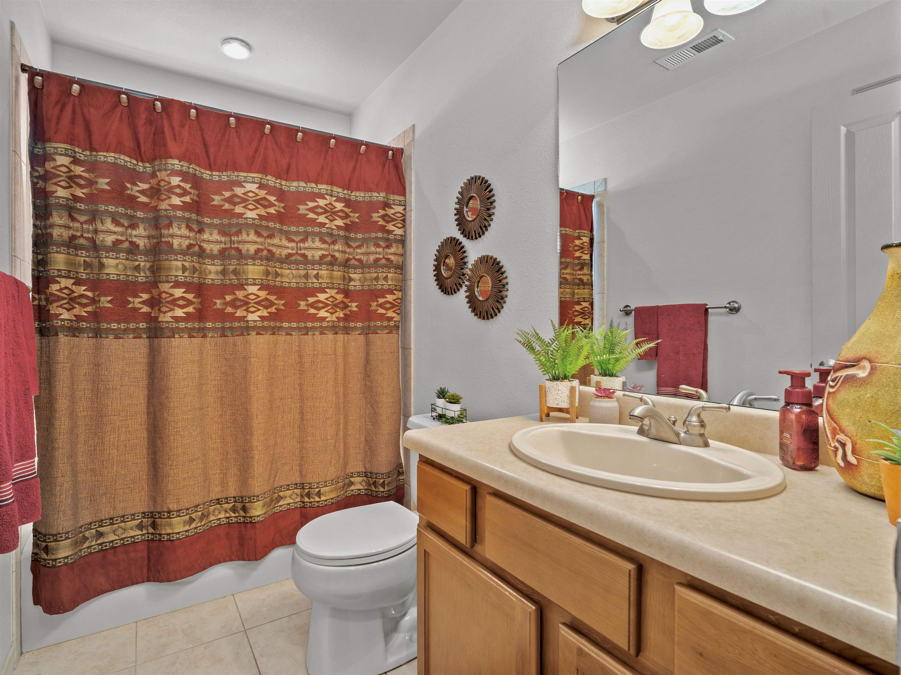 908 Kaley Street Property Photo 22