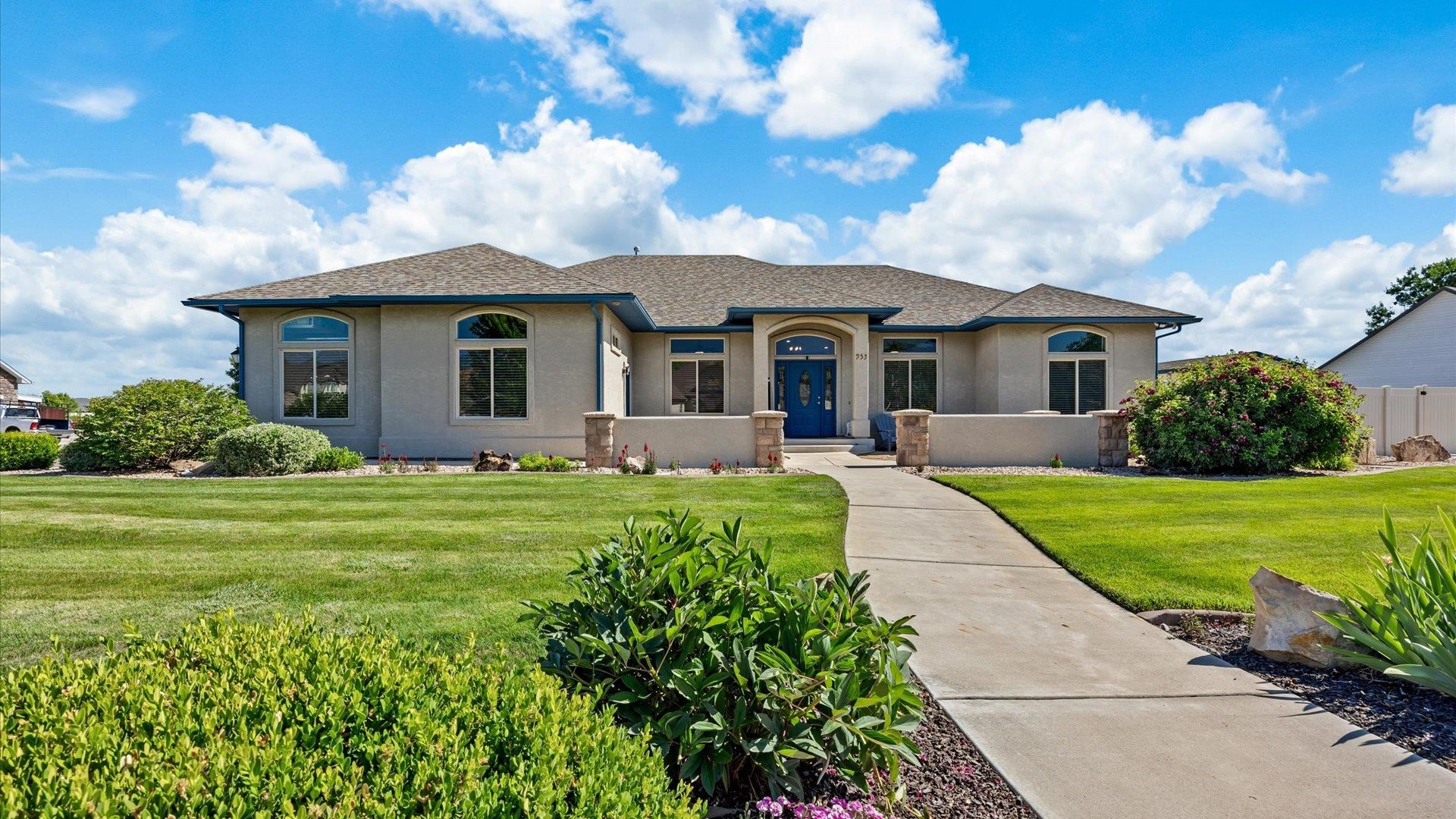 933 Mancos Way