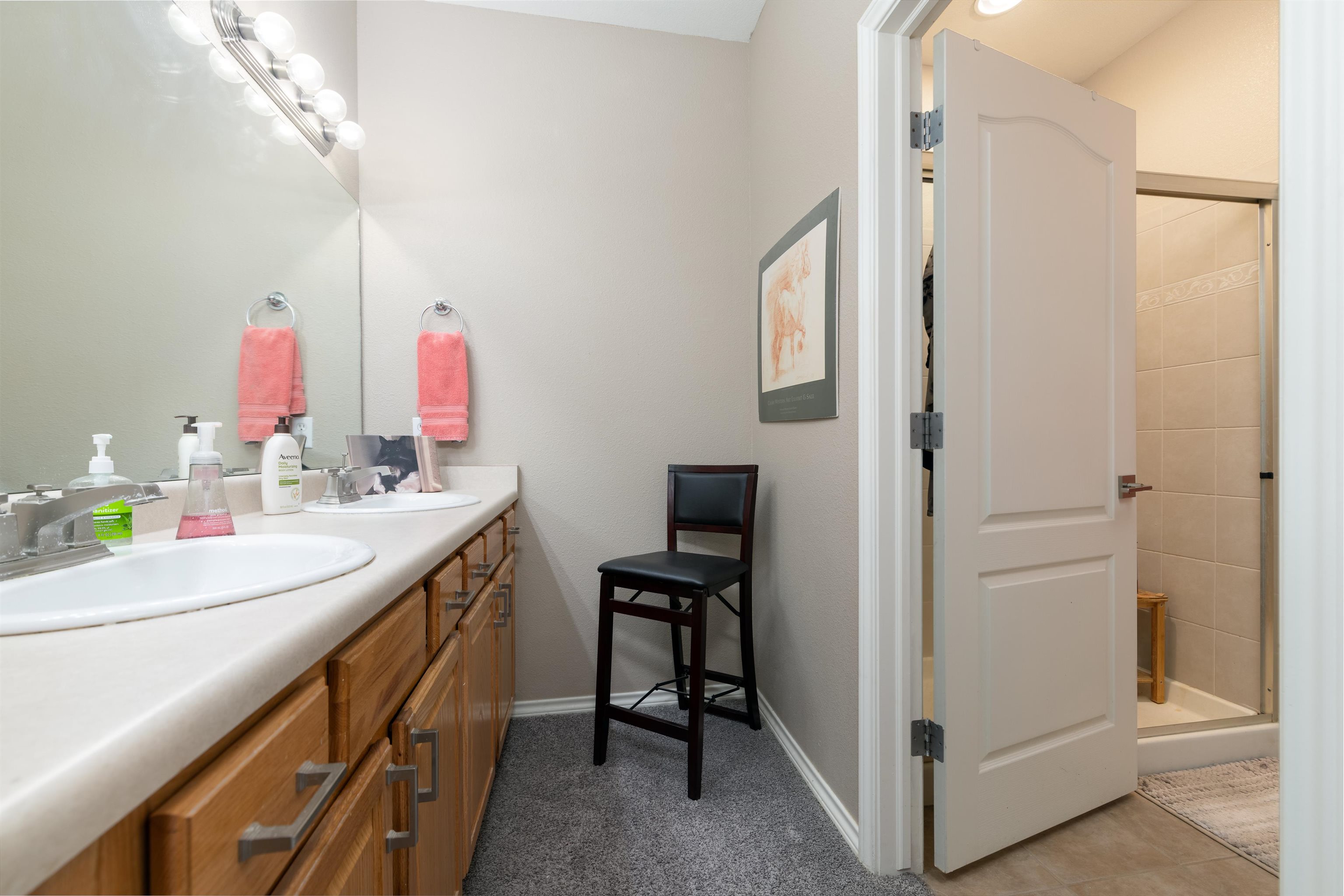 578 1/2 Willoughby Street Property Photo 12