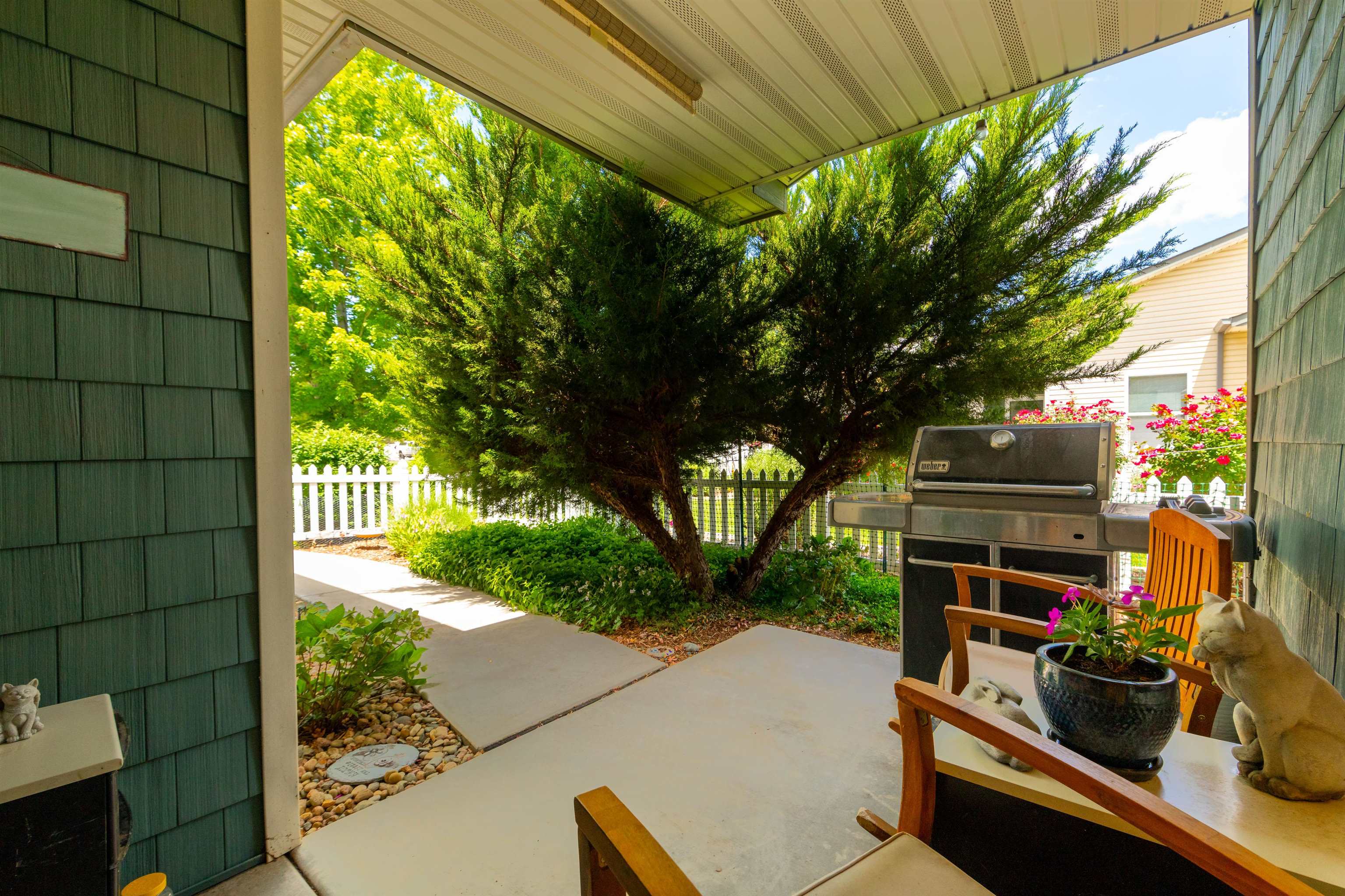 578 1/2 Willoughby Street Property Photo 20