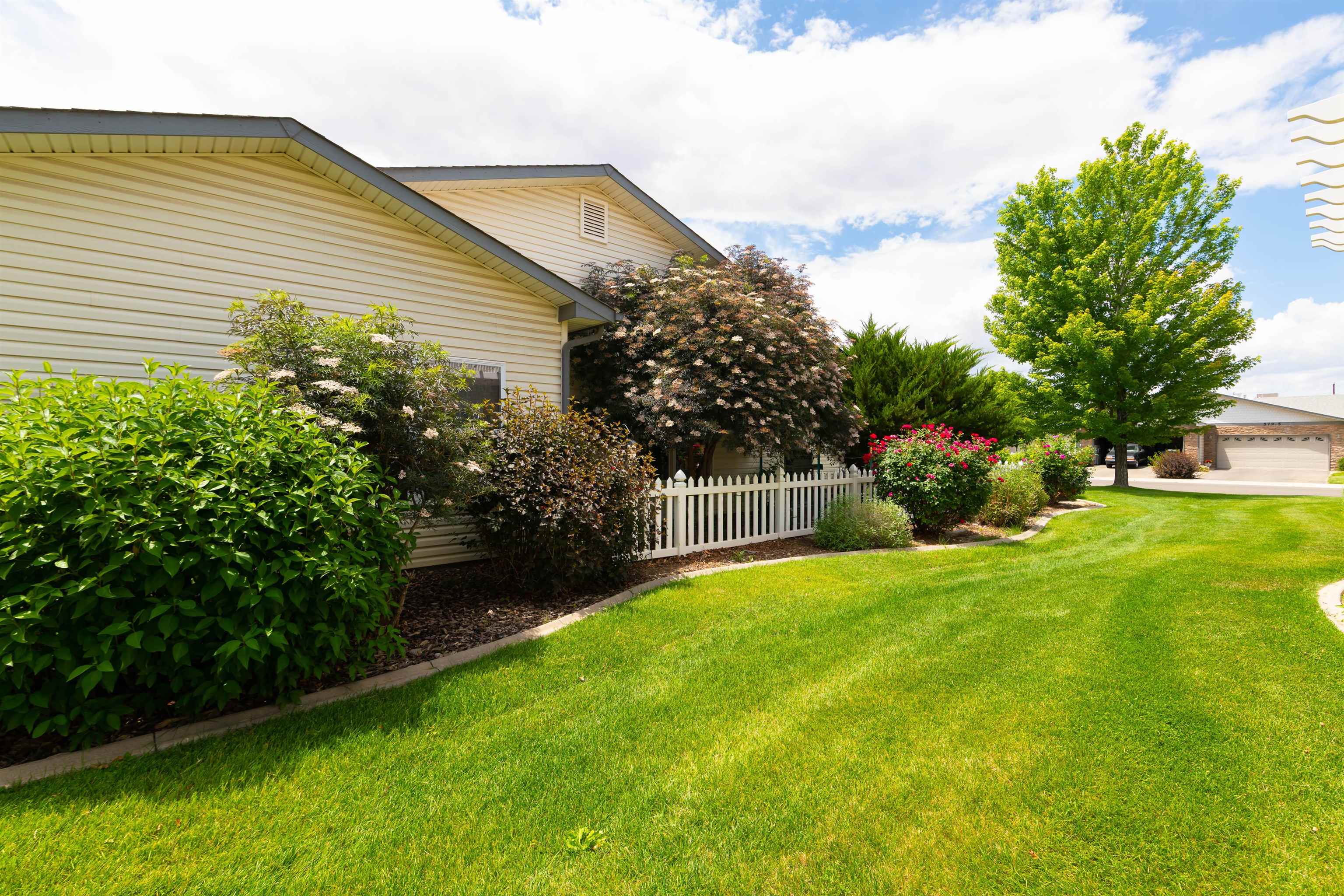 578 1/2 Willoughby Street Property Photo 26