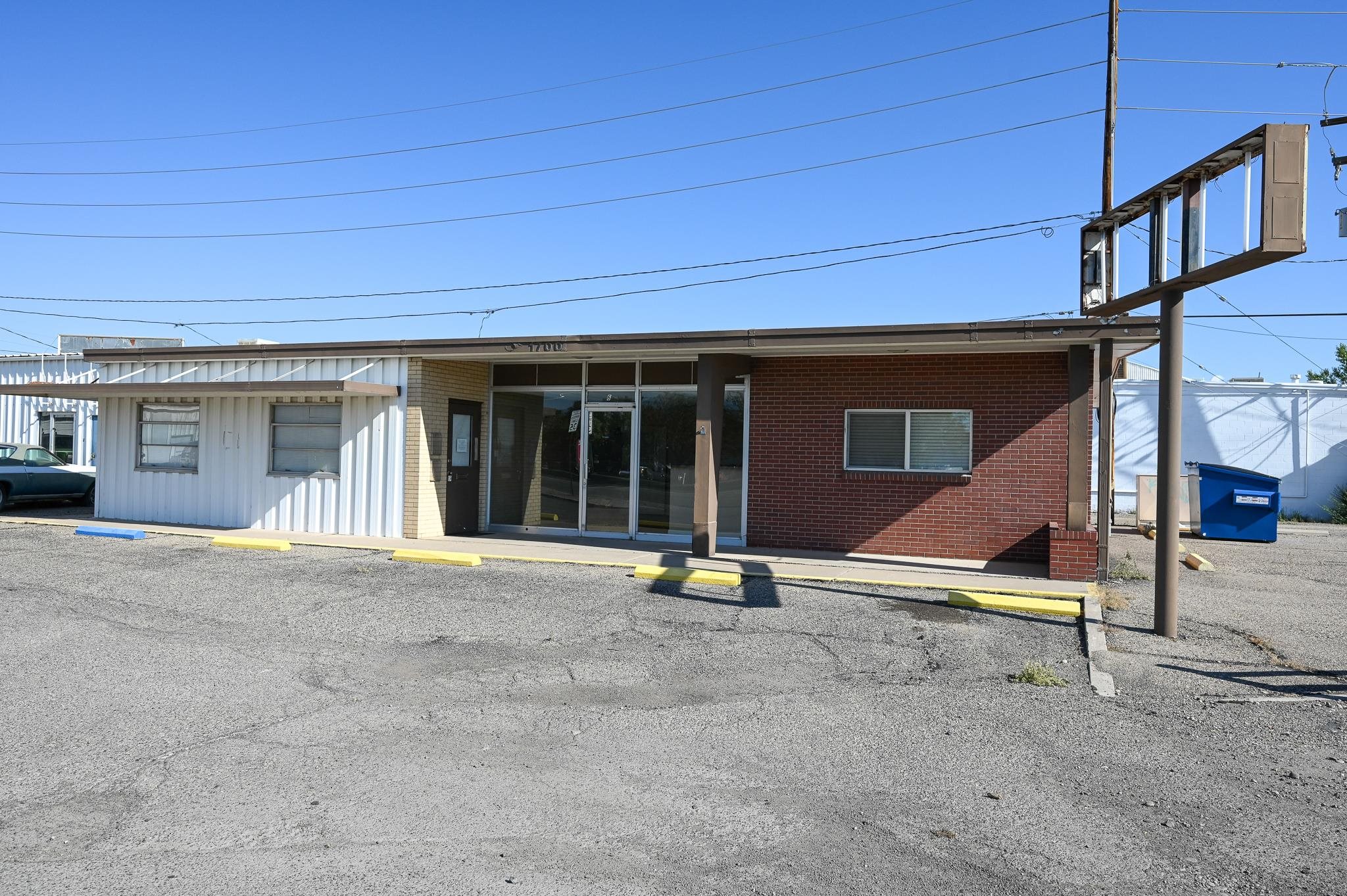 1700 I-70 Business Loop Property Photo 2
