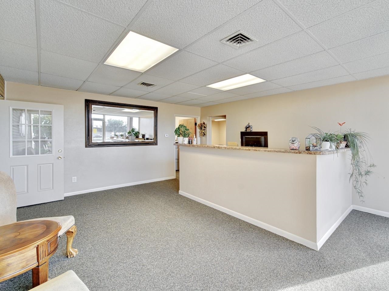1700 I-70 Business Loop Property Photo 5
