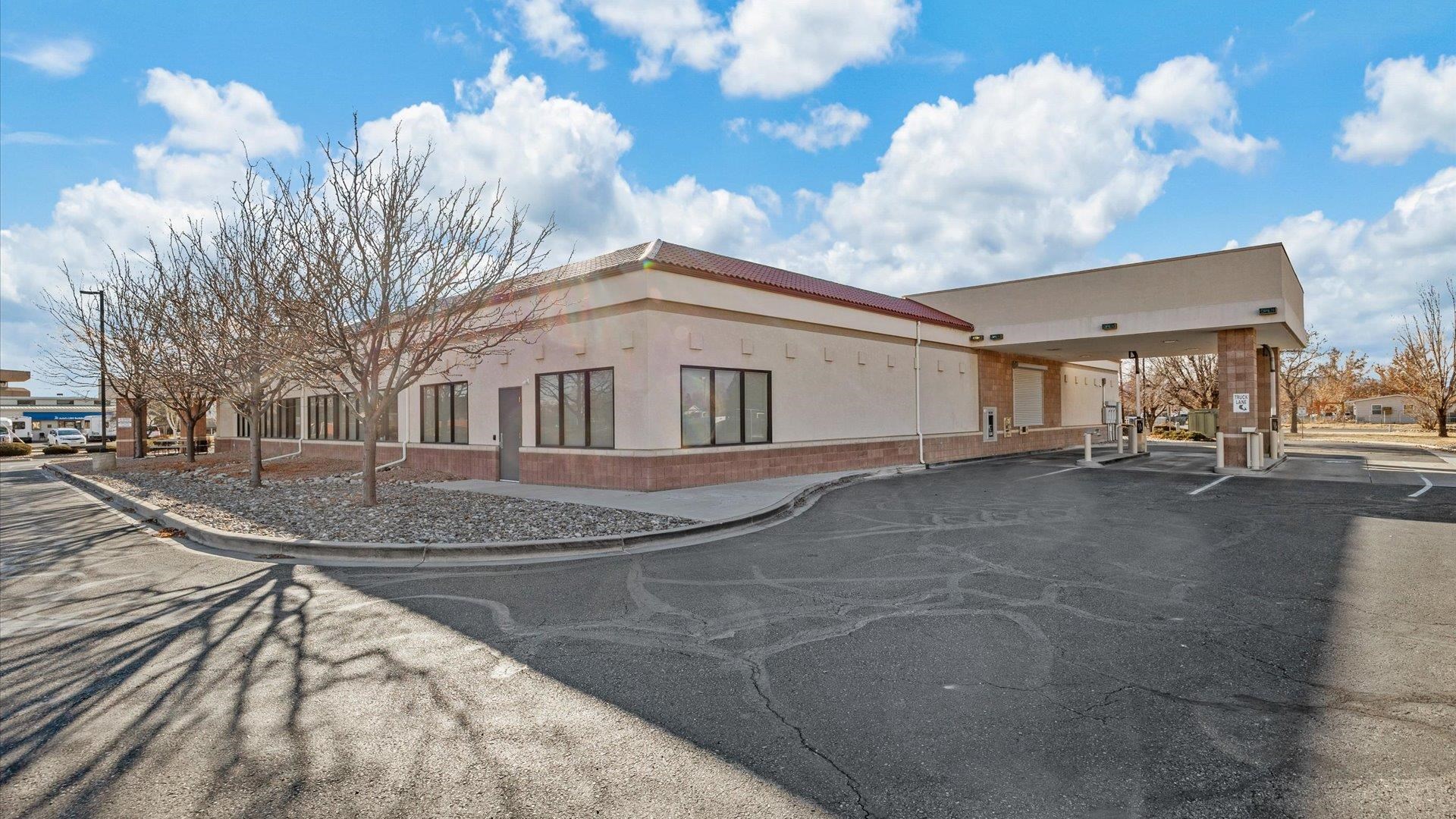 516 28 Road Property Photo 7
