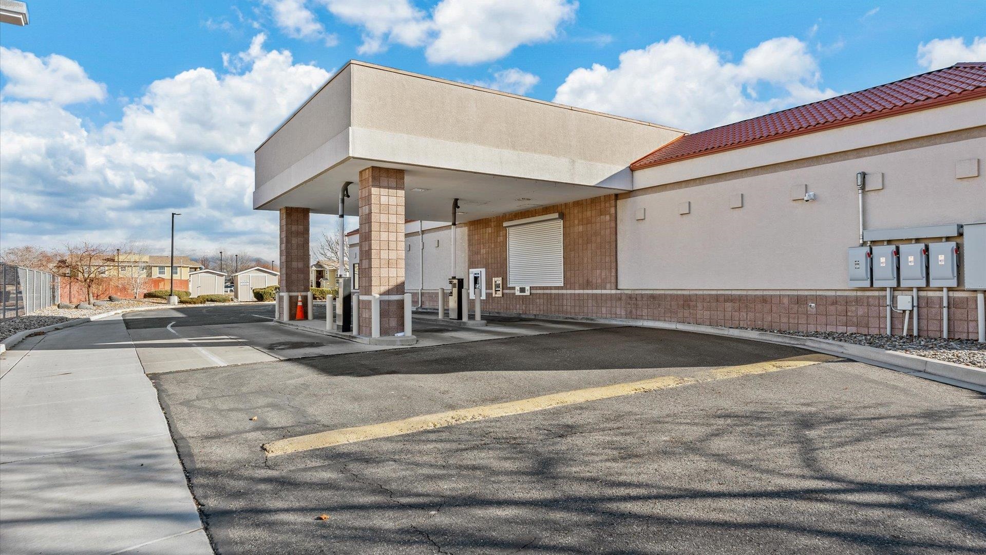516 28 Road Property Photo 9