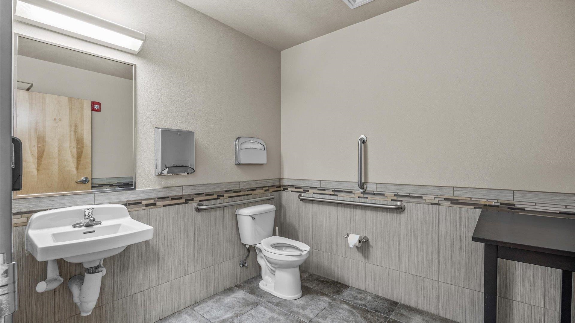 516 28 Road Property Photo 38