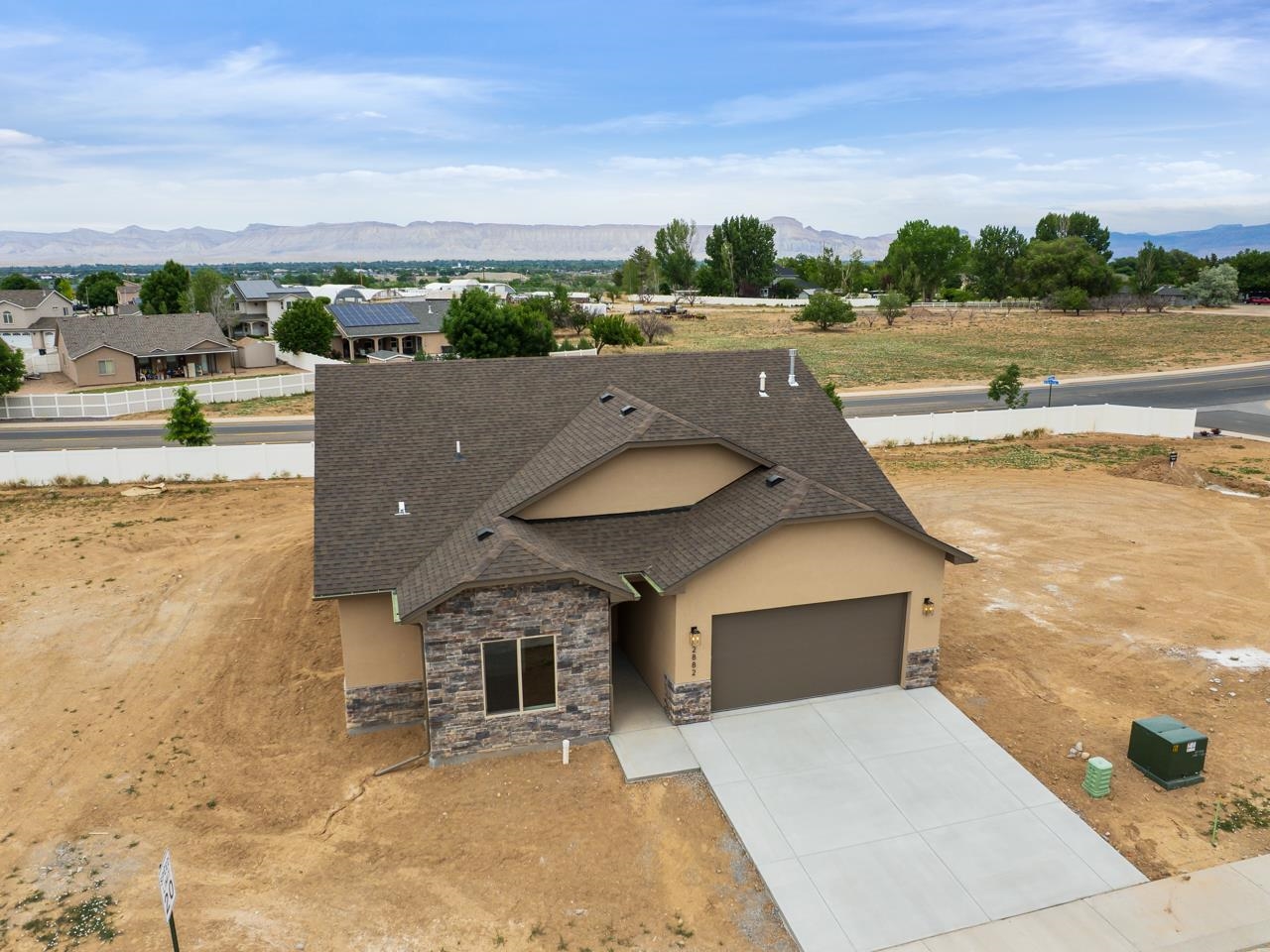2882 Rock Creek Drive Property Photo 1