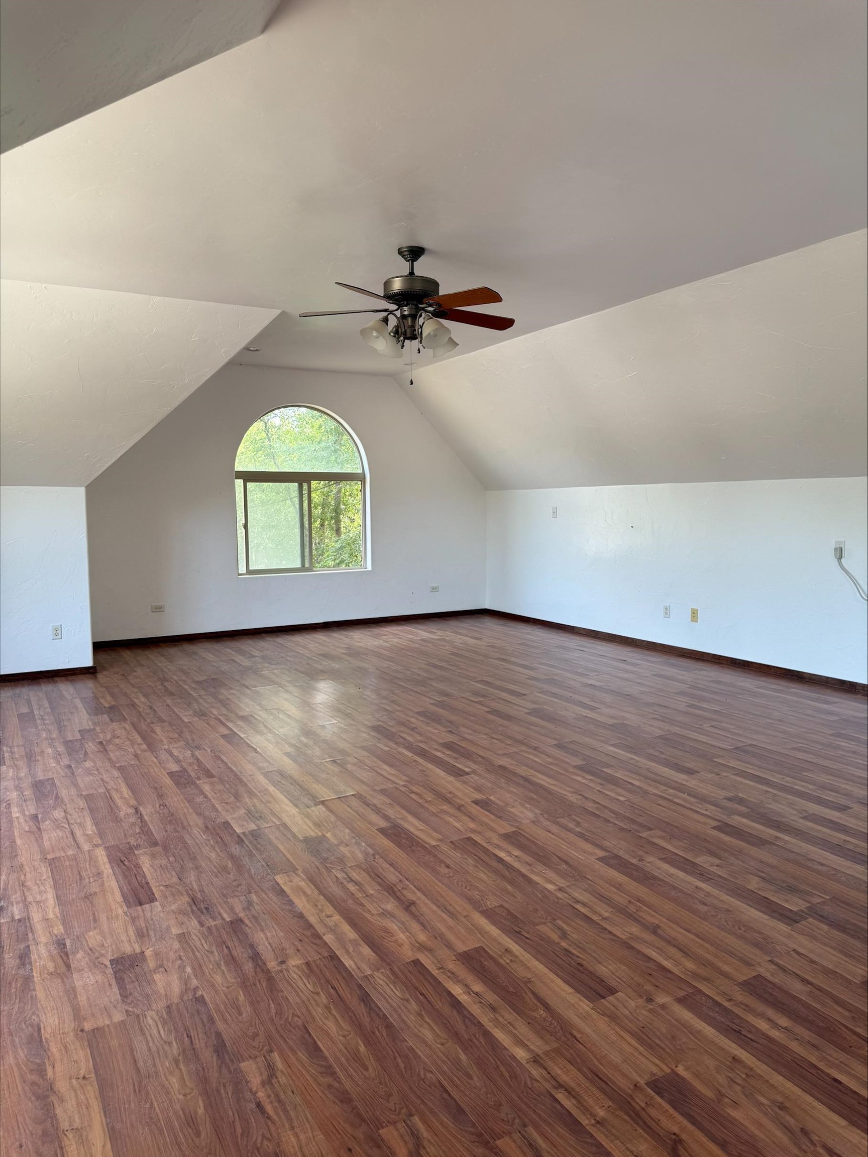 345 Walnut Court Property Photo 16