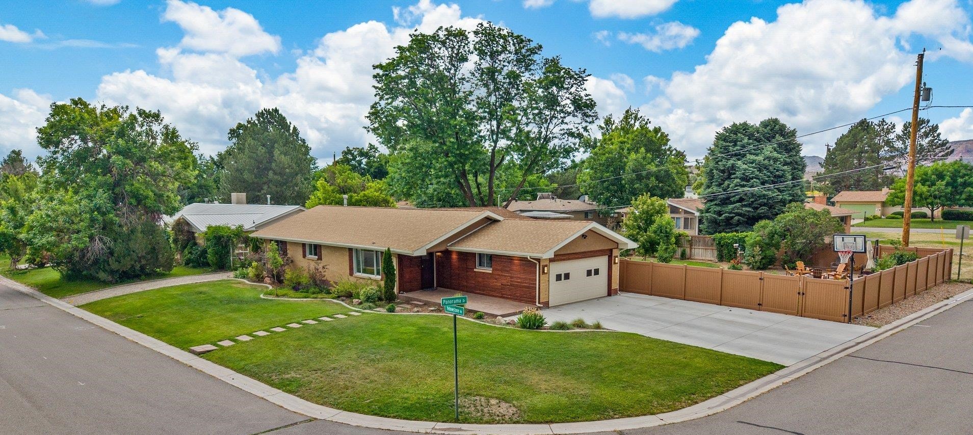 2103 Yellowstone Road Property Photo 1