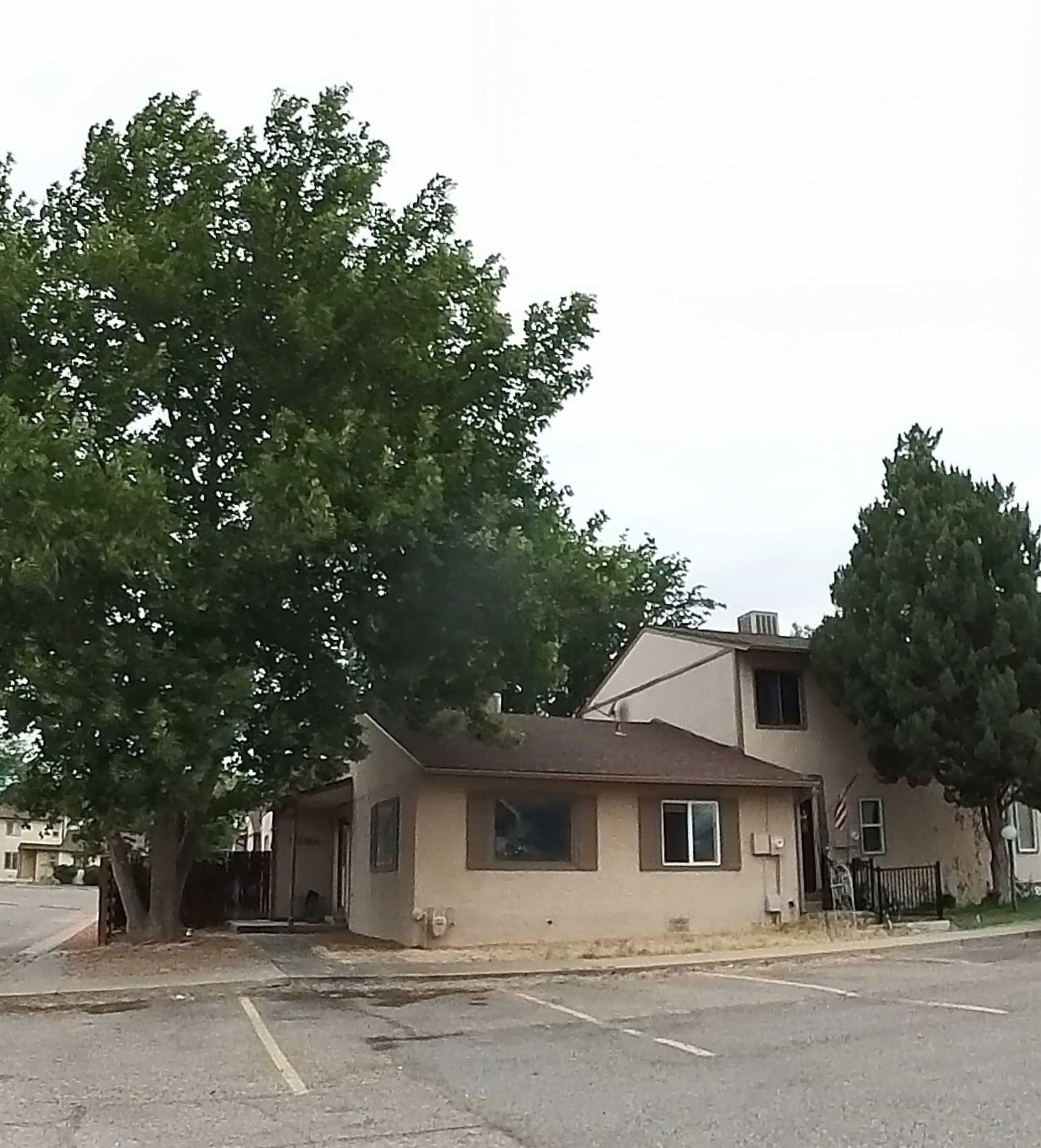 559 S Park Circle